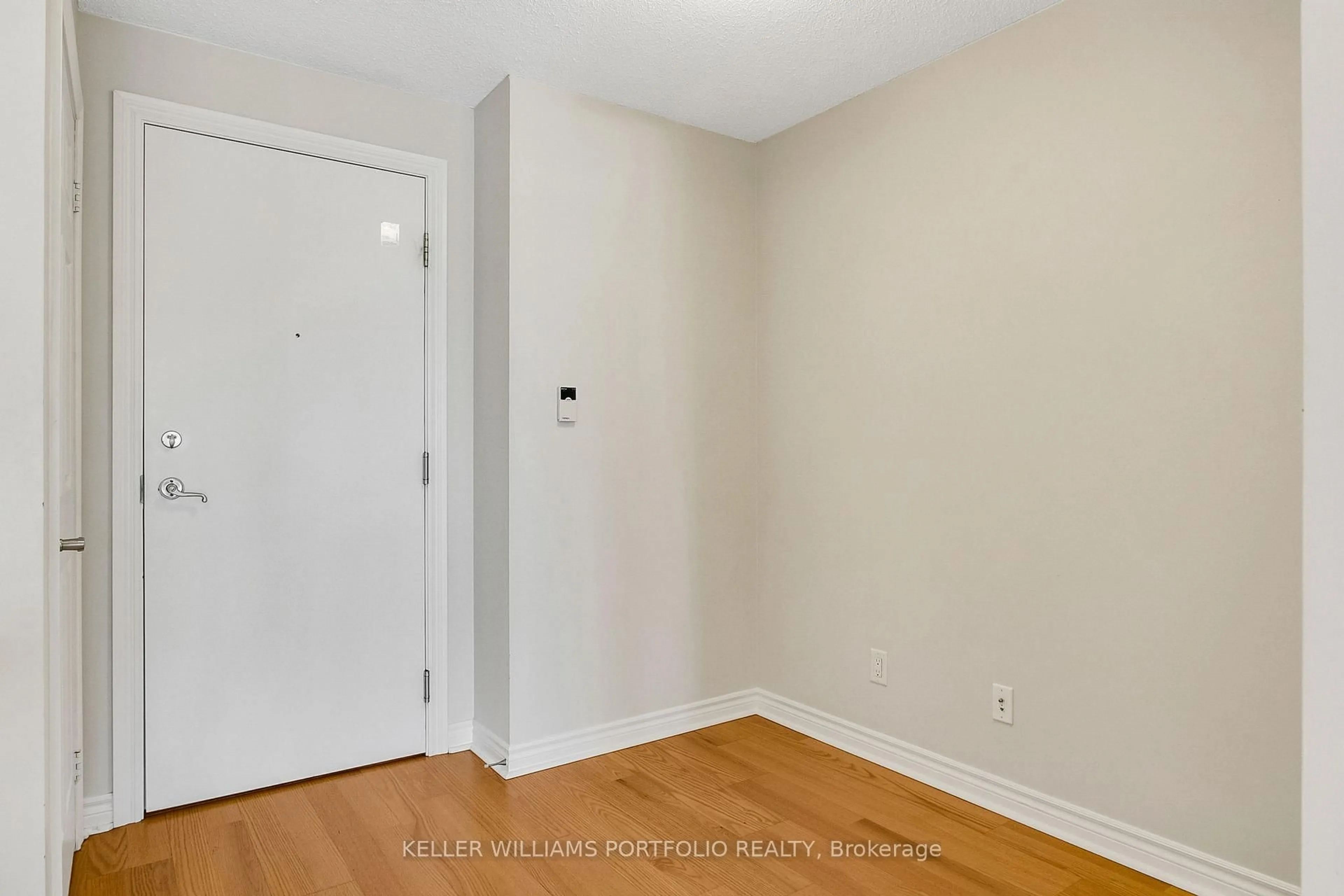 Unknown for 5229 Dundas St #707, Toronto Ontario M9B 6L9