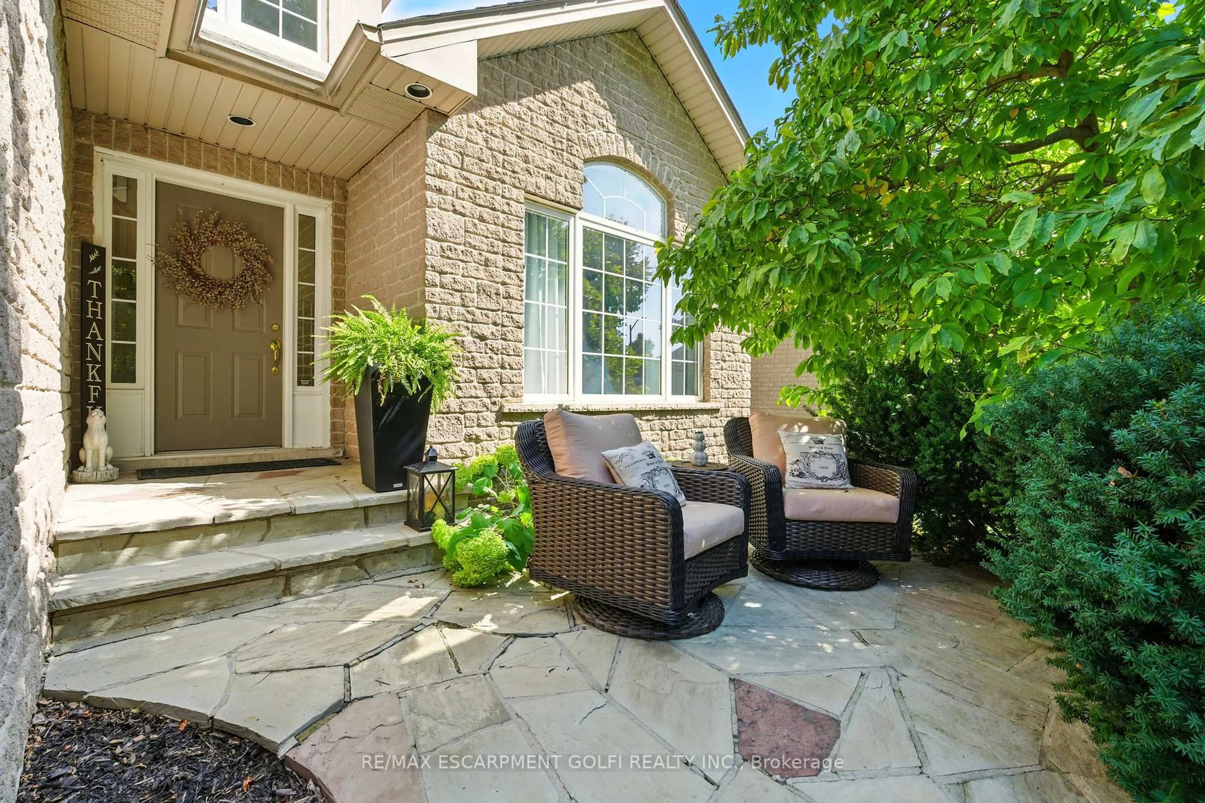 Unknown for 2139 Bushtrail Crt, Burlington Ontario L7M 4B2