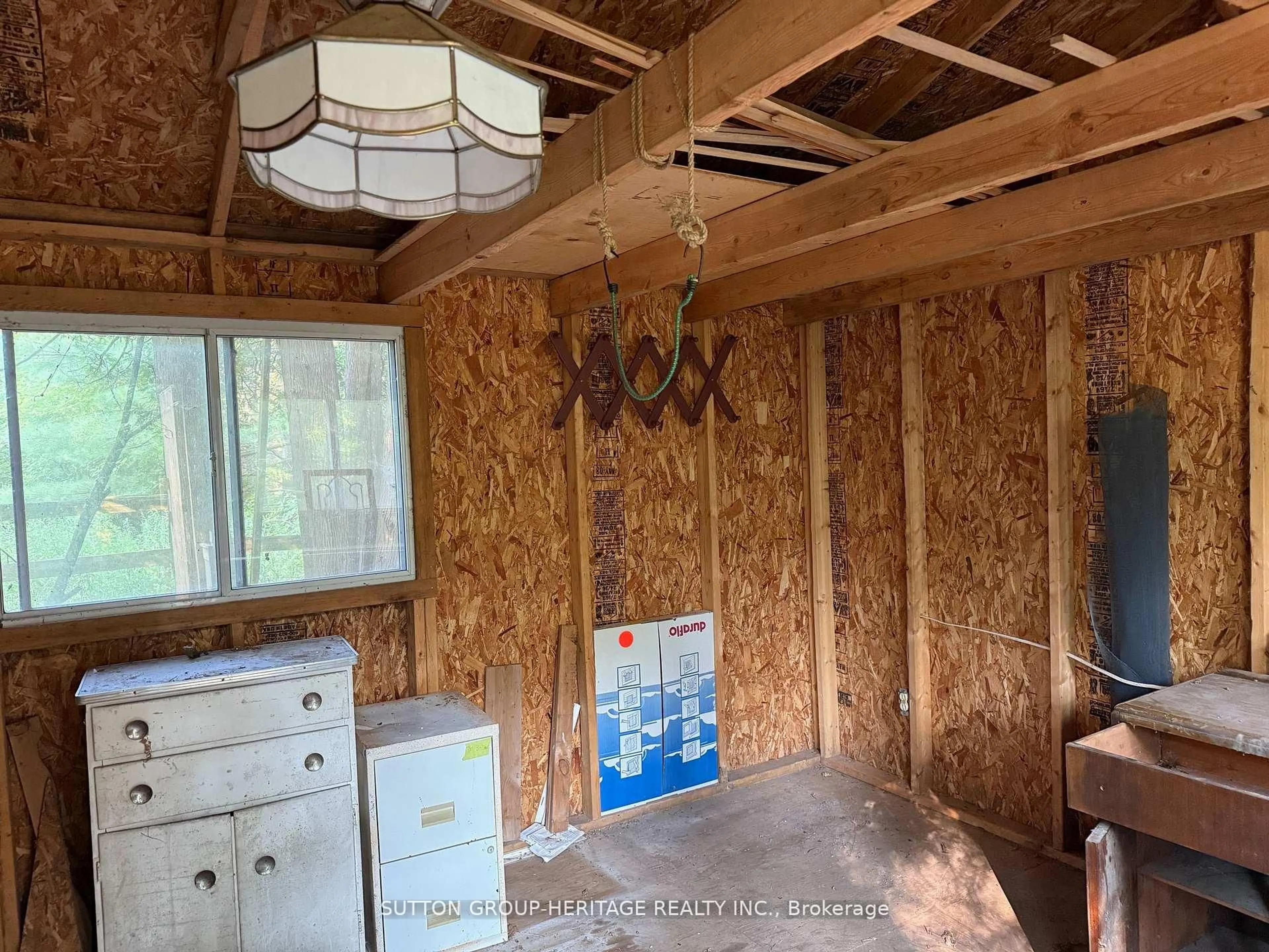 A pic of a room for 2766 Highpoint Sdrd, Caledon Ontario L7K 0J1