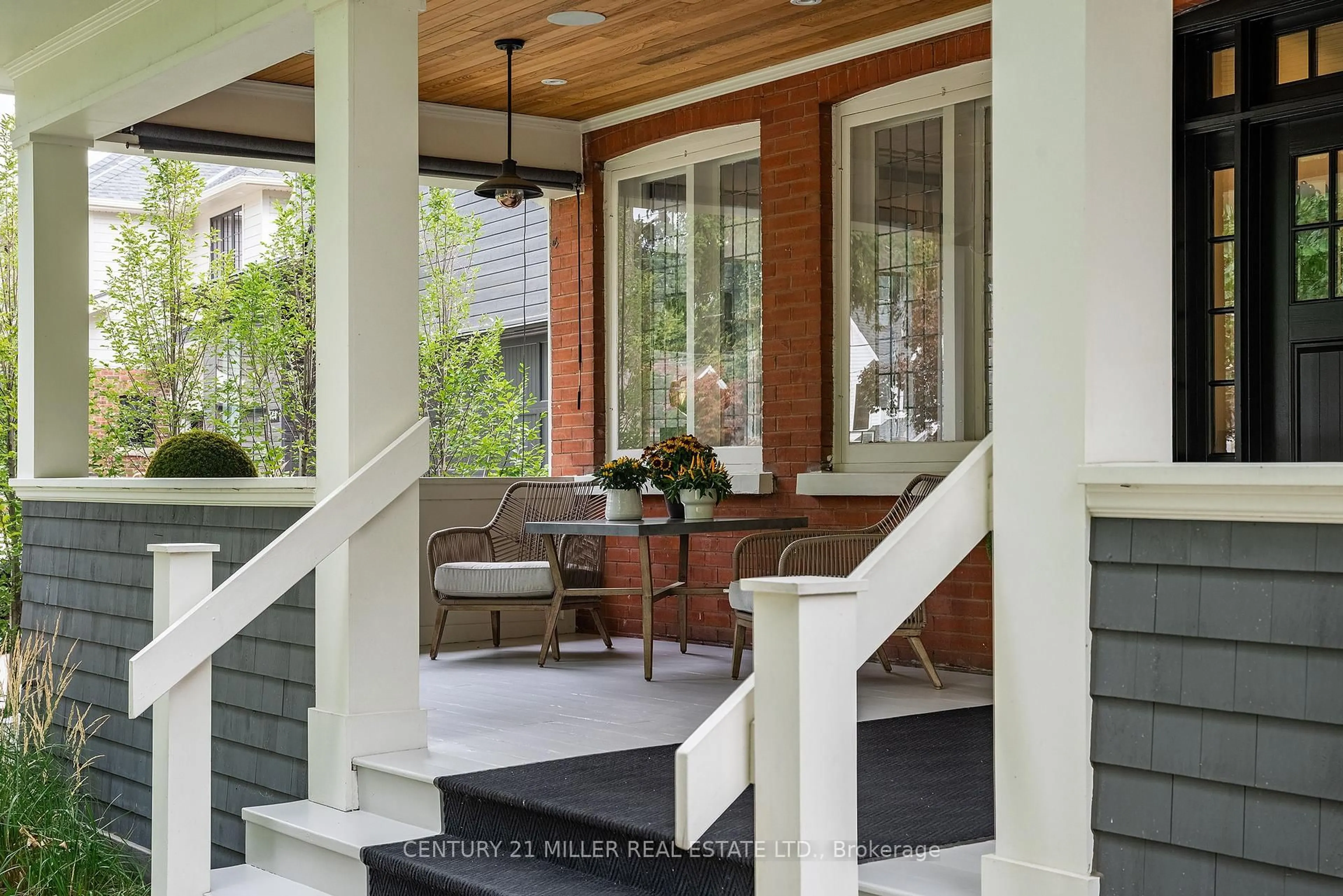 Unknown for 340 Spruce St, Oakville Ontario L6J 2H1