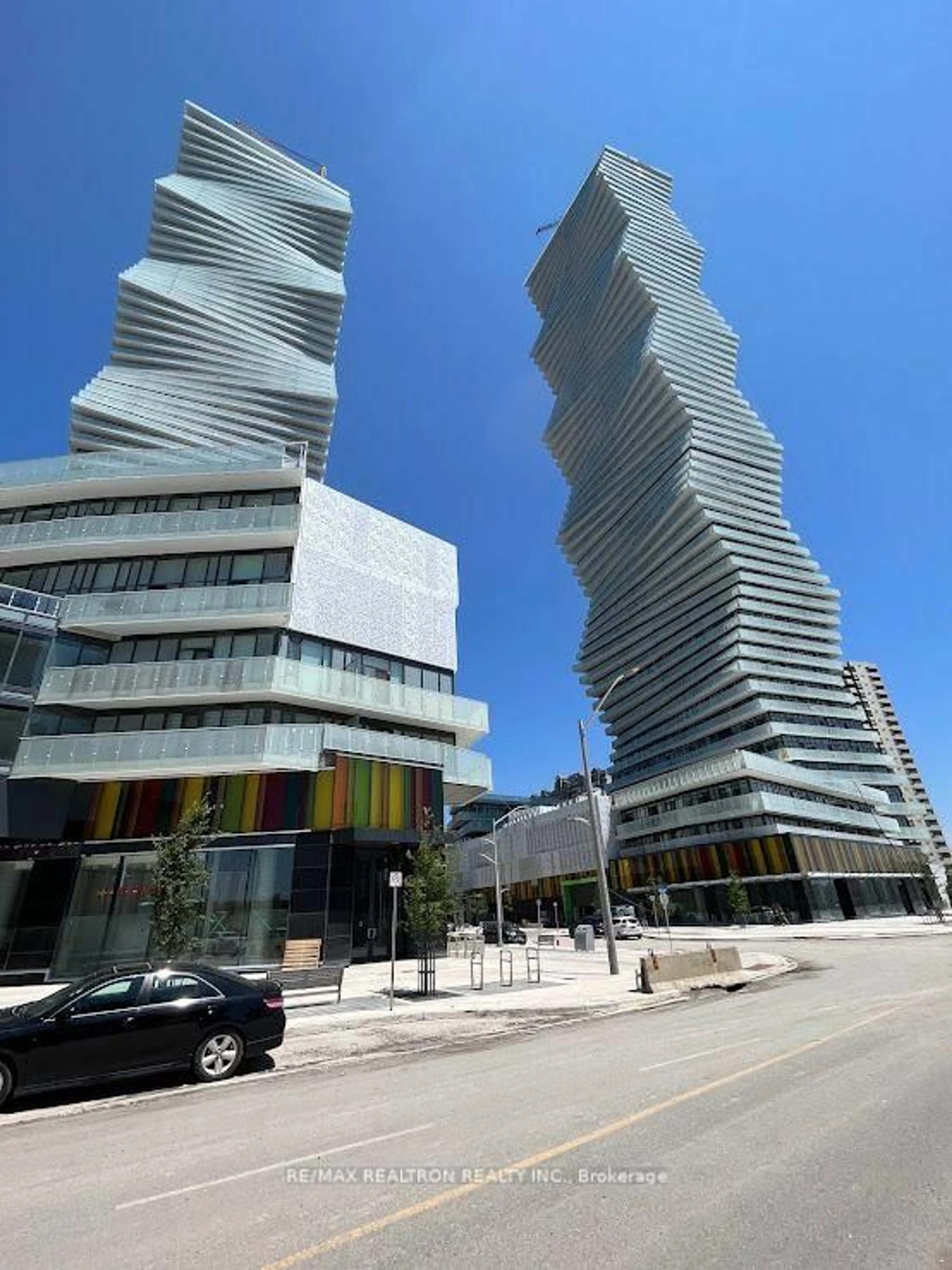 Unknown for 3900 Confederation Pkwy #1510, Mississauga Ontario L5B 0M3
