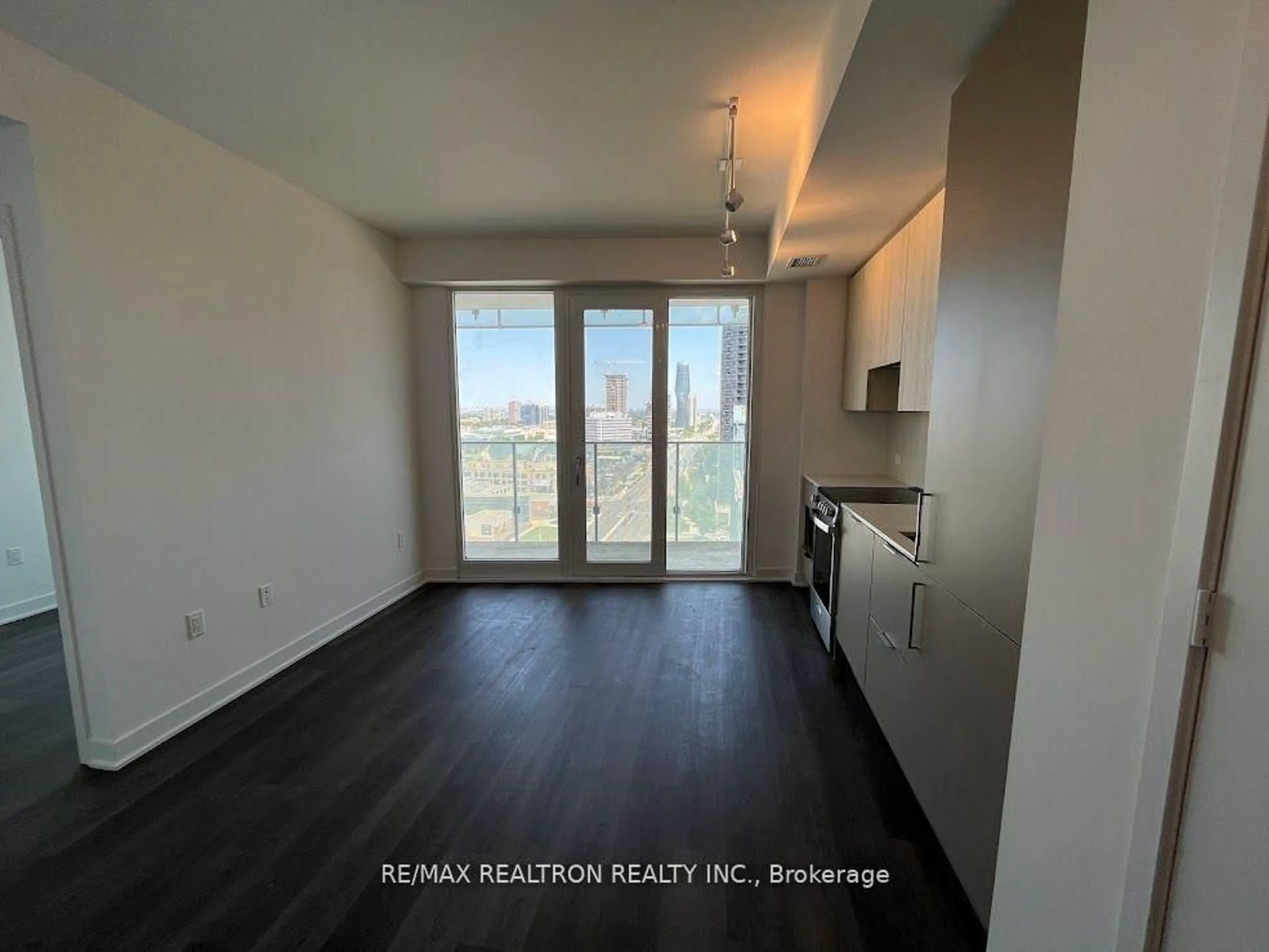A pic of a room for 3900 Confederation Pkwy #1510, Mississauga Ontario L5B 0M3