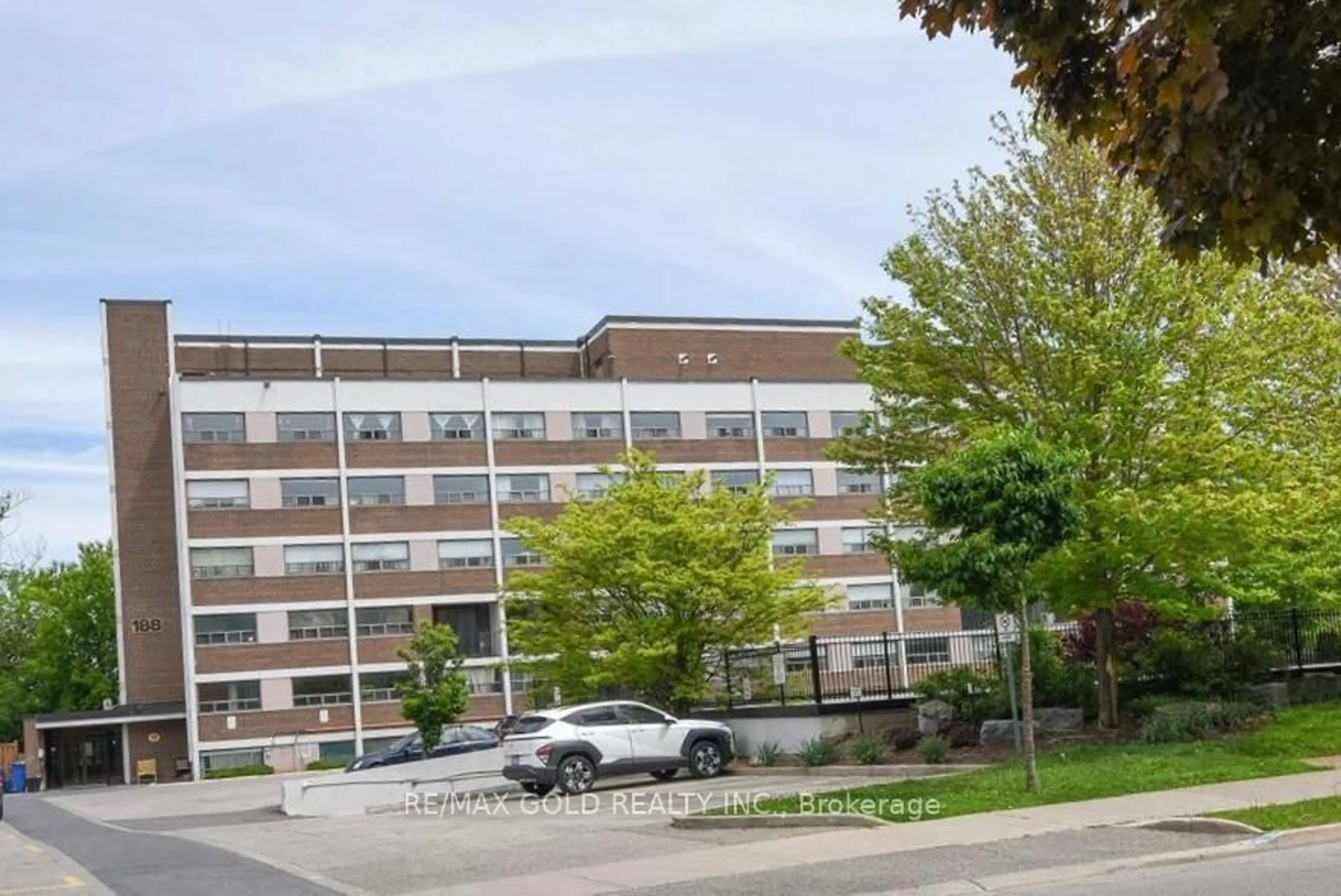 Unknown for 188 Mill St #213, Brampton Ontario L6Y 1T8