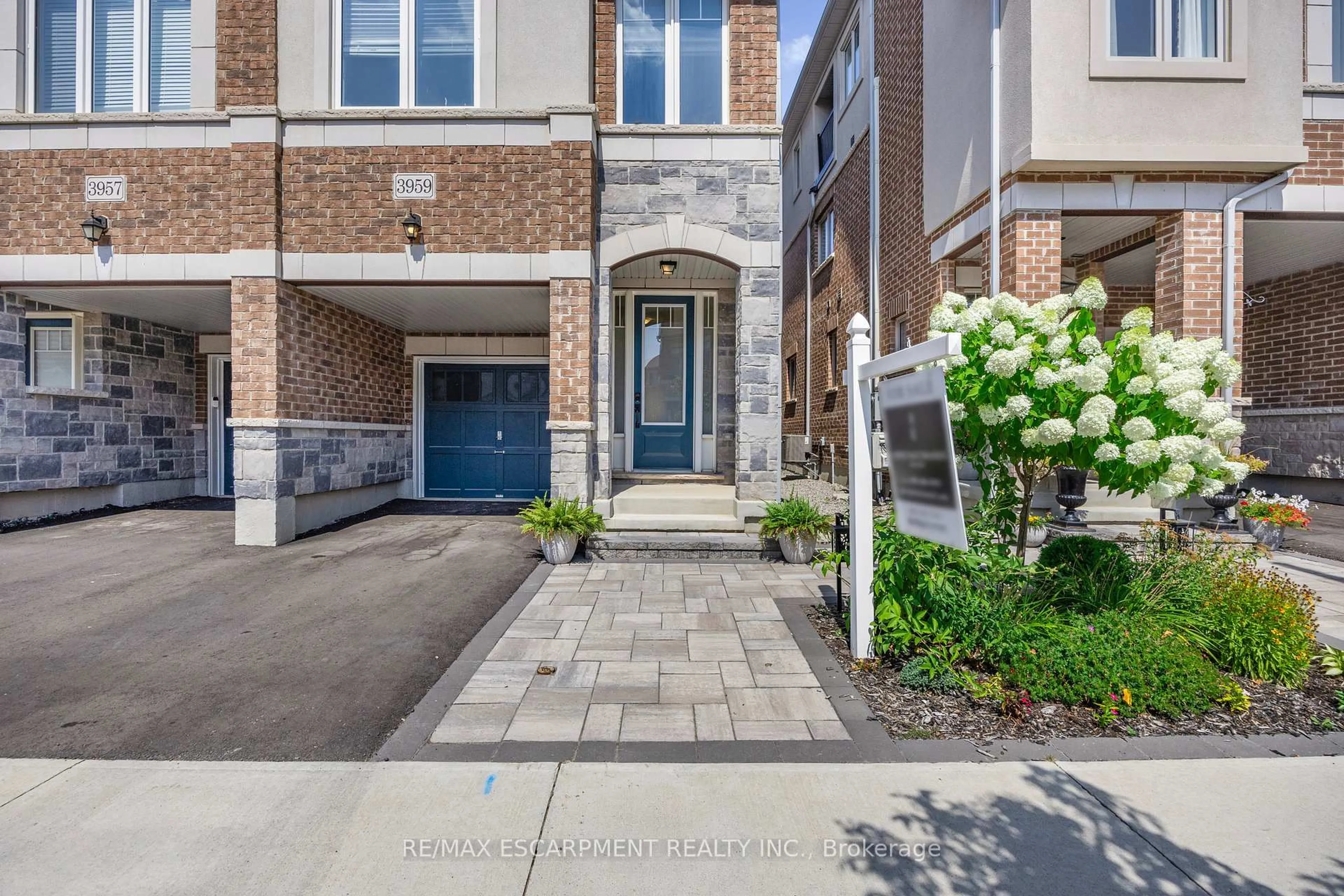 Unknown for 3959 Koenig Rd, Burlington Ontario L7M 0Z7