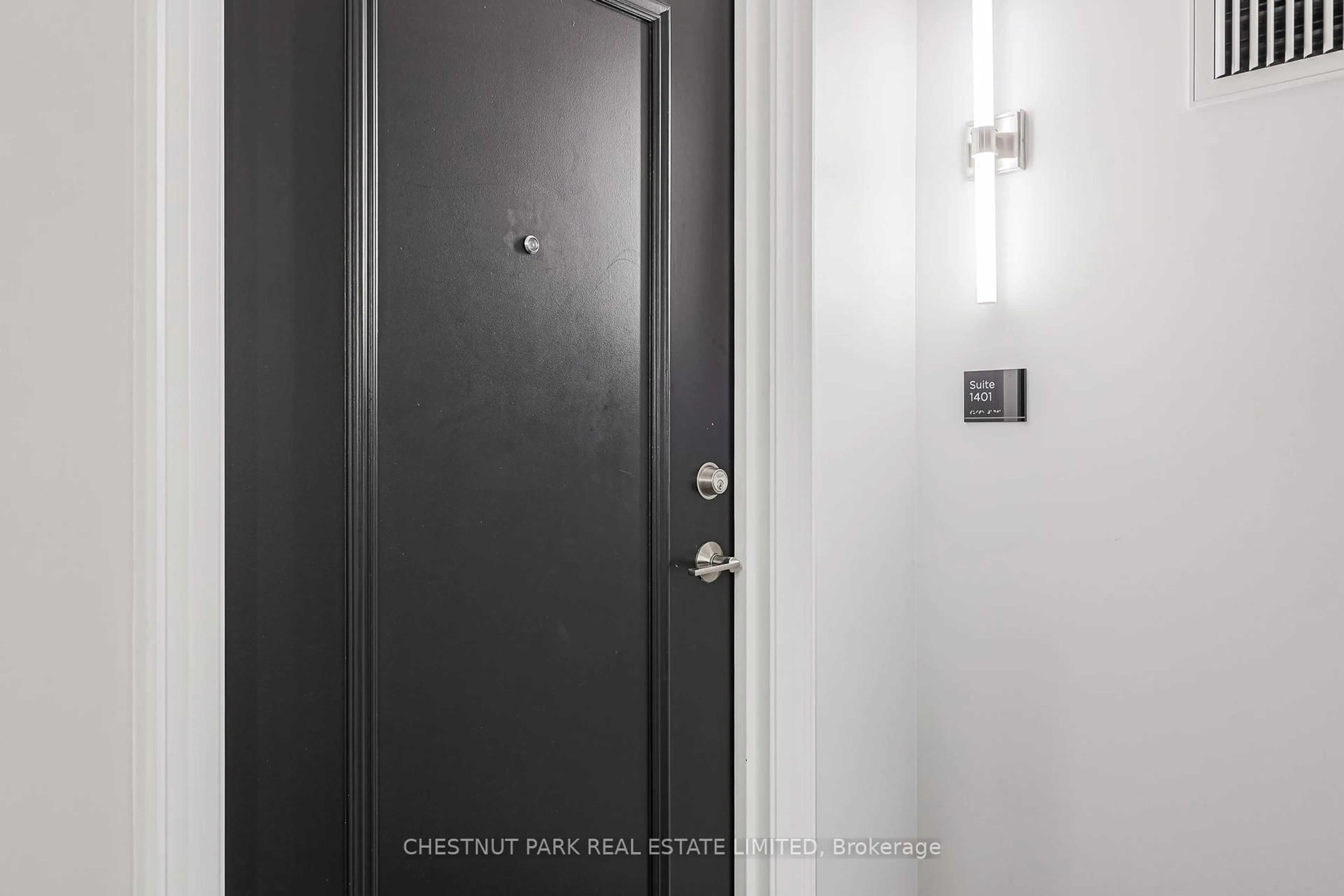 Indoor entryway for 220 Forum Dr #1401, Mississauga Ontario L4Z 4K1