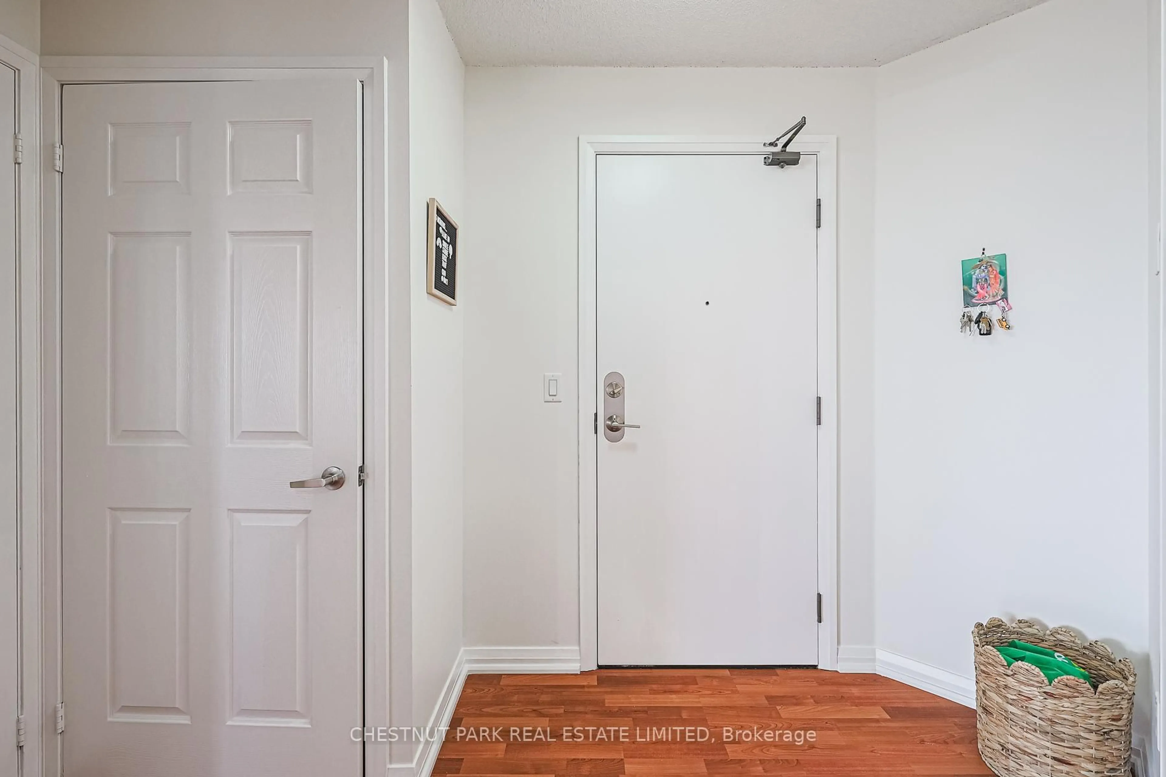 Indoor entryway for 220 Forum Dr #1401, Mississauga Ontario L4Z 4K1