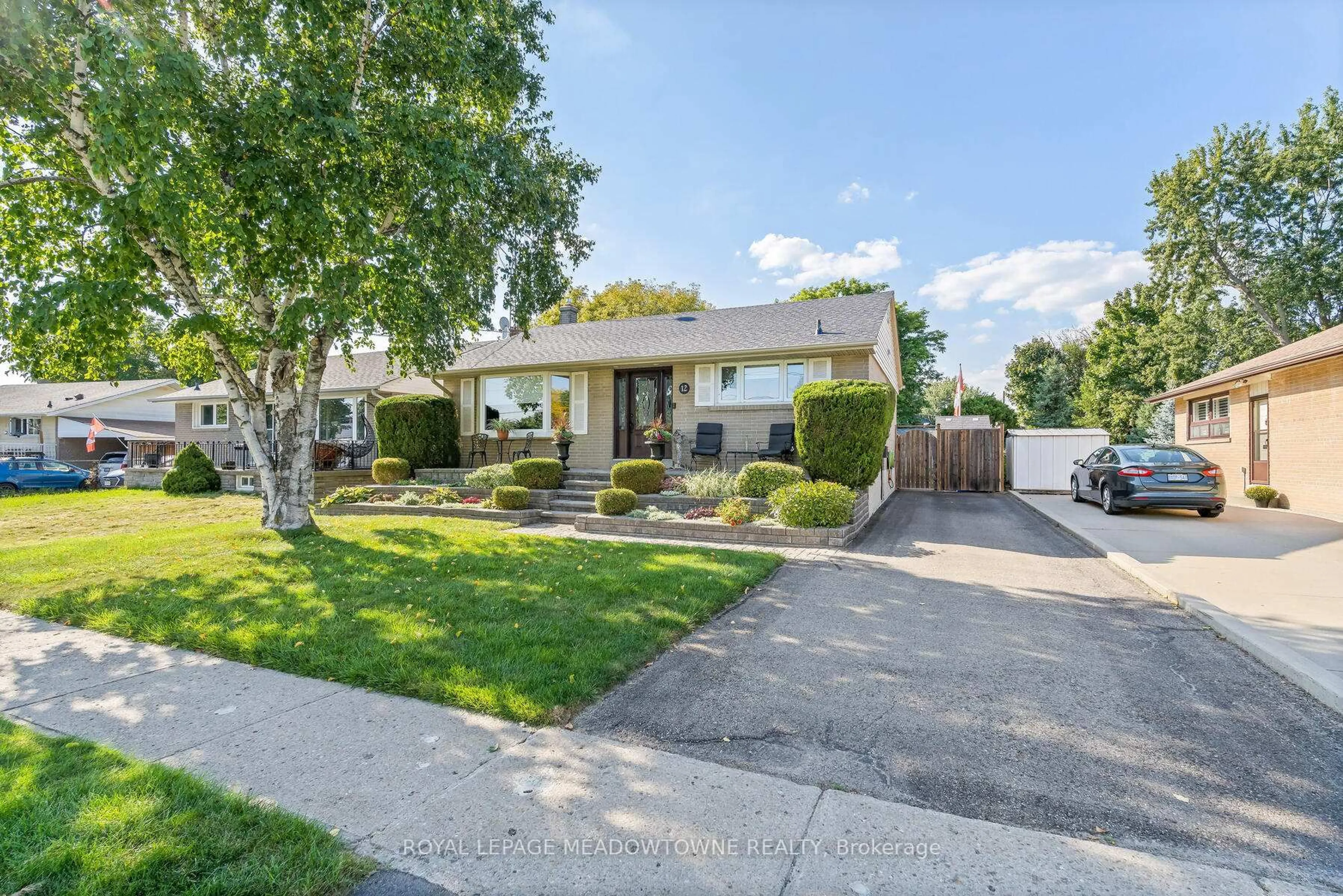 A pic from outside/outdoor area/front of a property/back of a property/a pic from drone, street for 12 Sargent Rd, Halton Hills Ontario L7G 1K7