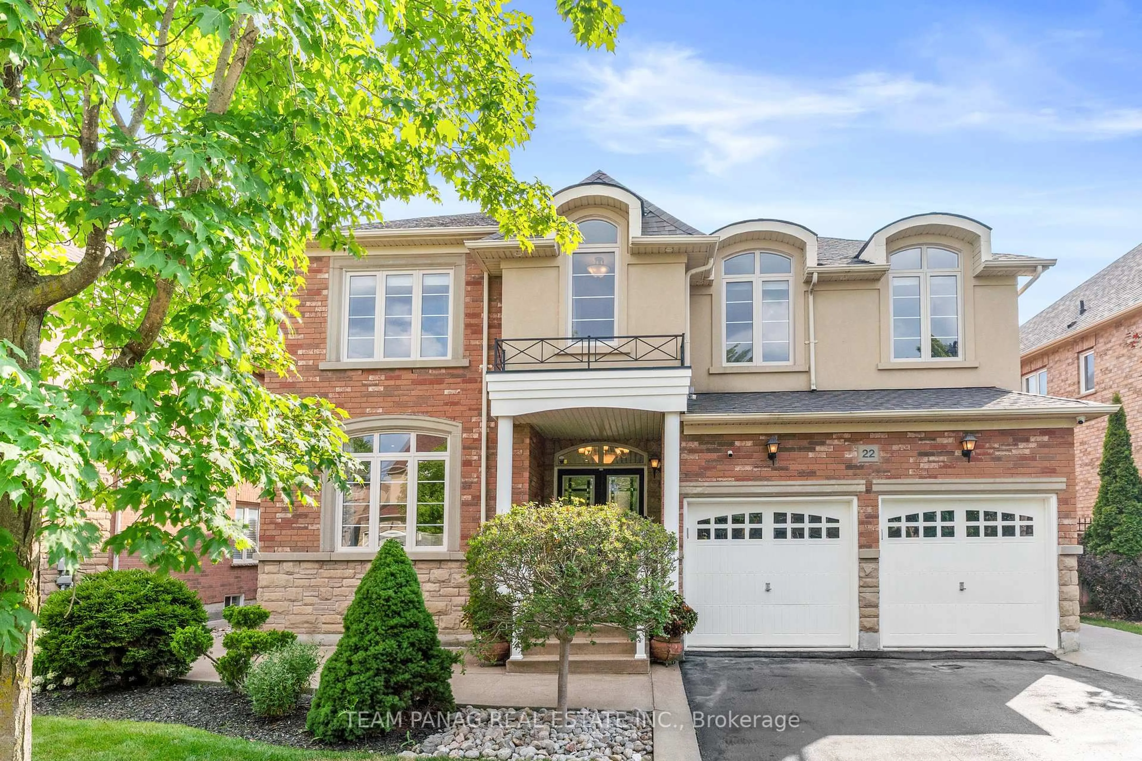 Home with brick exterior material, street for 22 Saint Hubert Dr, Brampton Ontario L6P 1V7