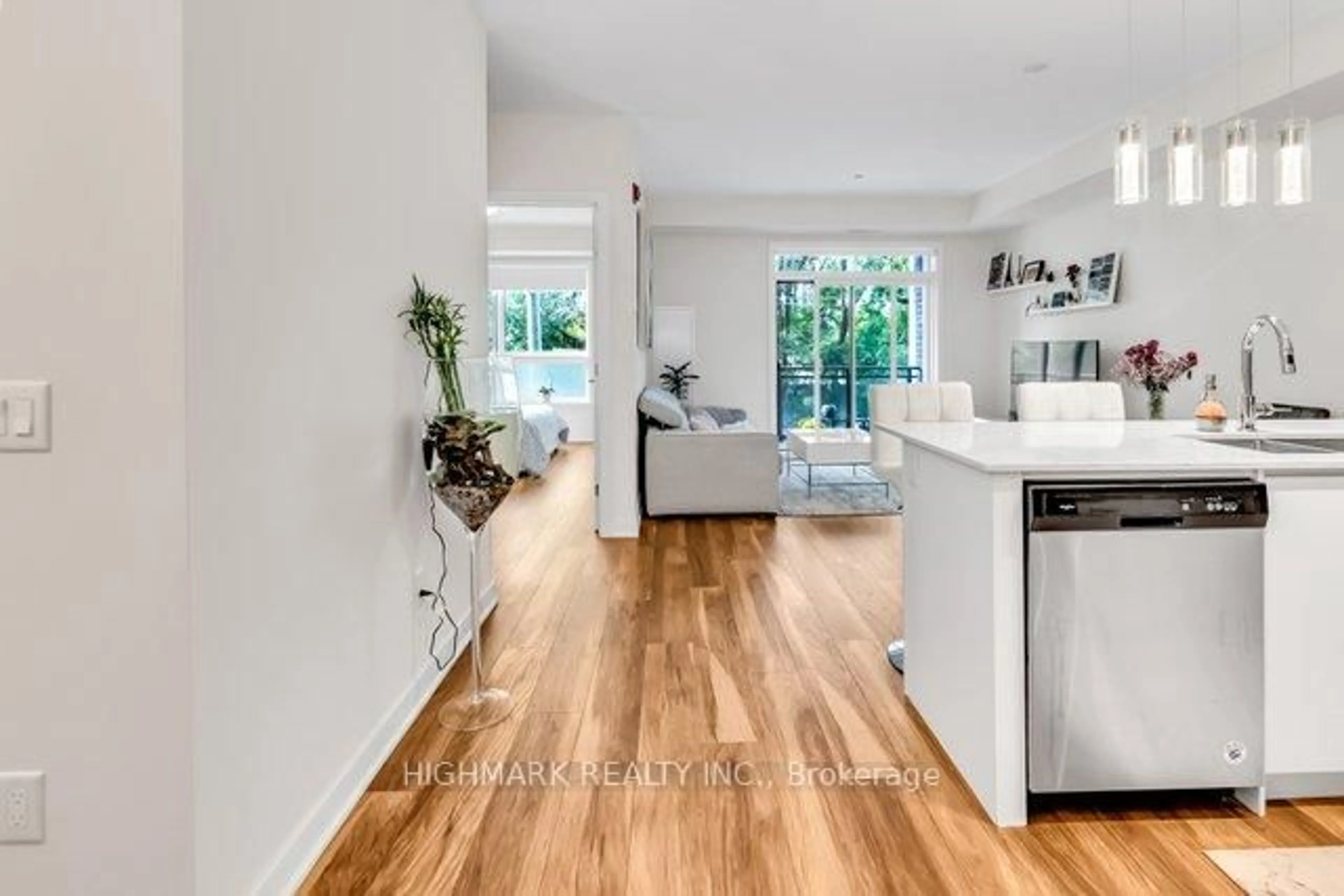 Open concept kitchen, unknown for 320 Plains Rd #308, Burlington Ontario L7T 0C1