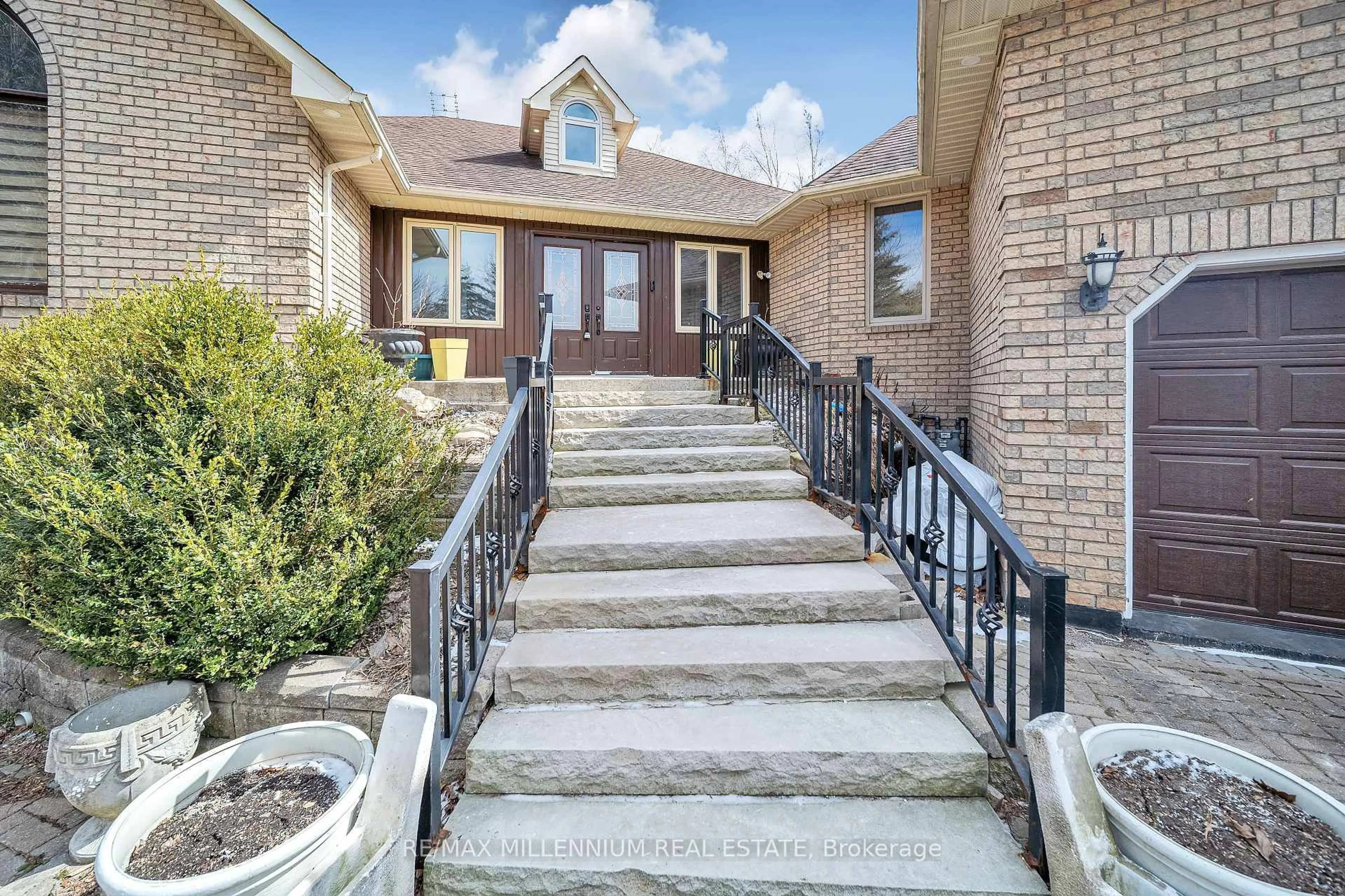 Home with brick exterior material, street for 3 Daybreak Lane, Caledon Ontario L7K 0N1