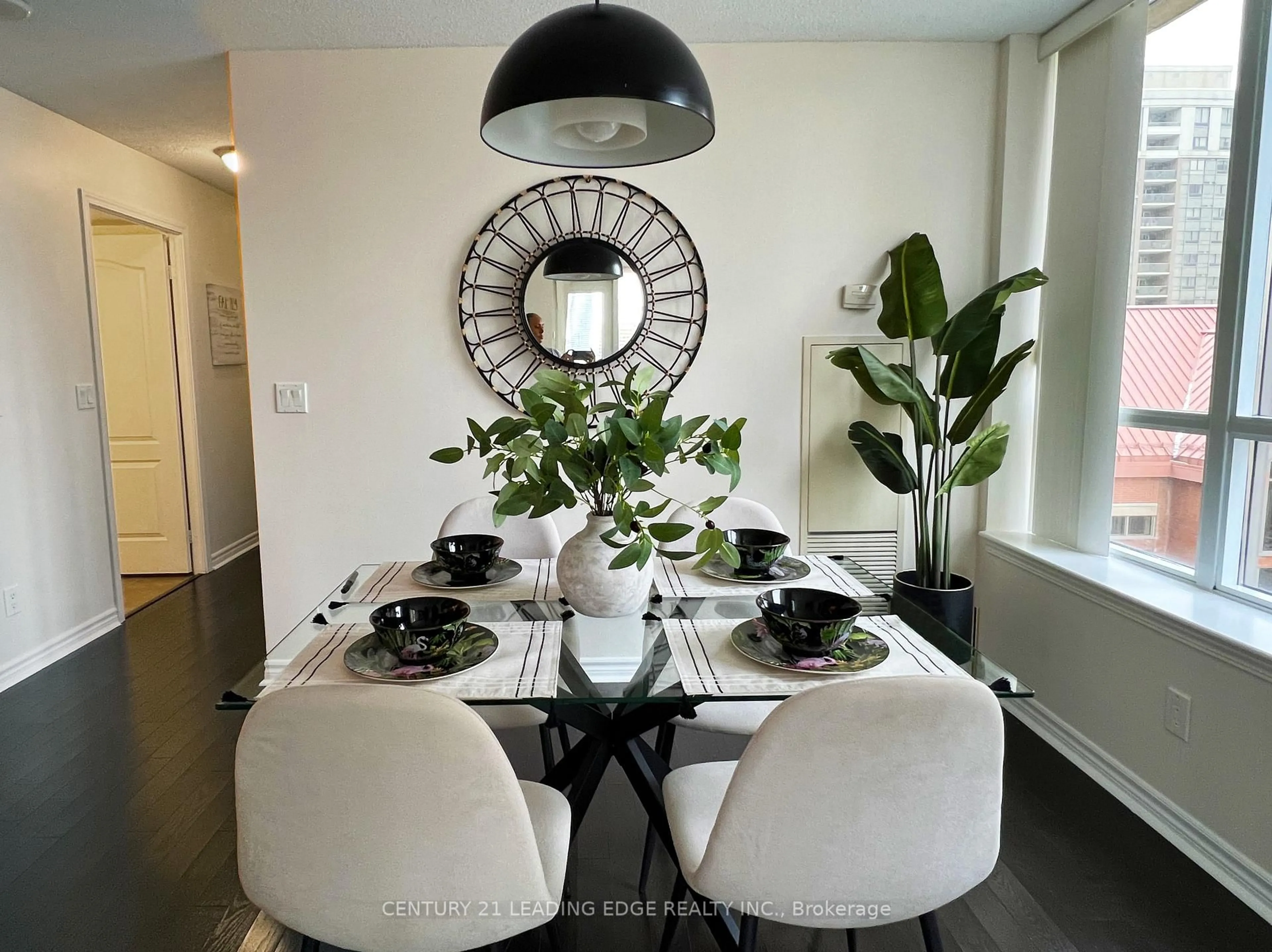 Dining room, unknown for 4080 Living Arts Dr #710, Mississauga Ontario L5B 4N3
