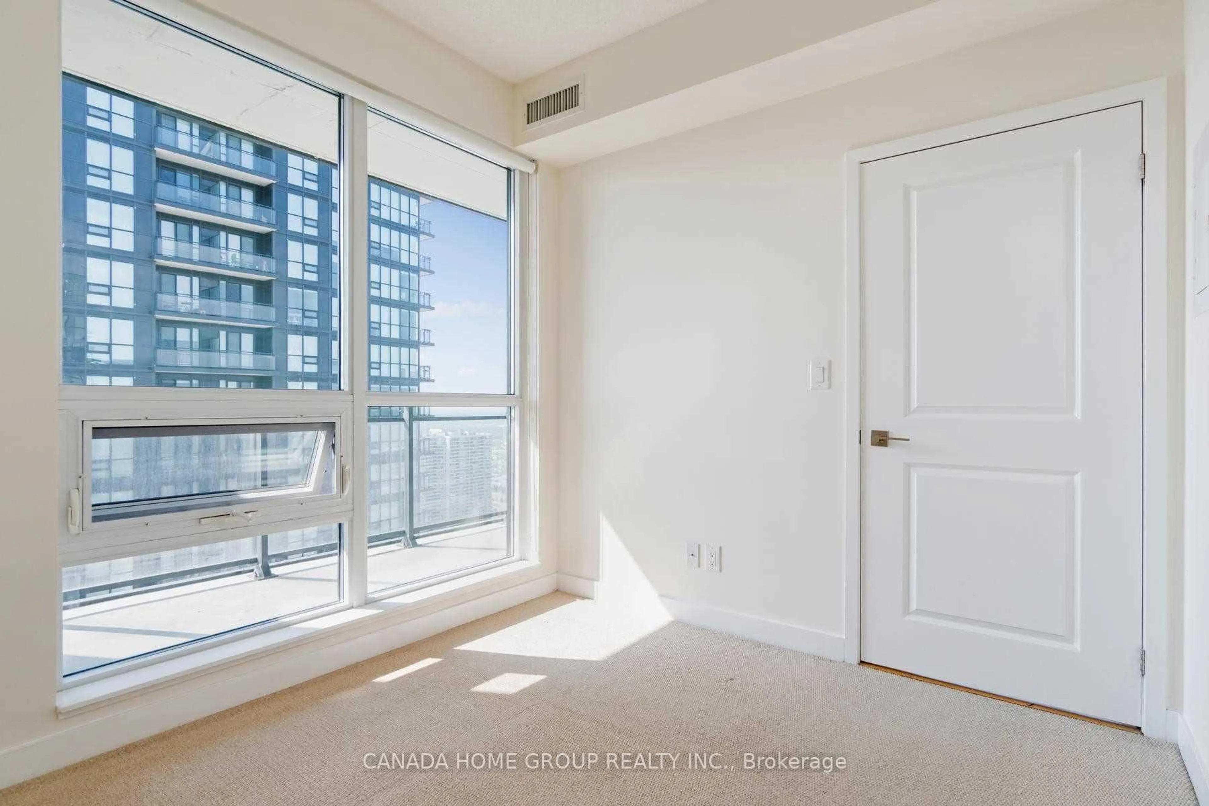 A pic of a room for 510 Curran Pl #3202, Mississauga Ontario L5B 0J8