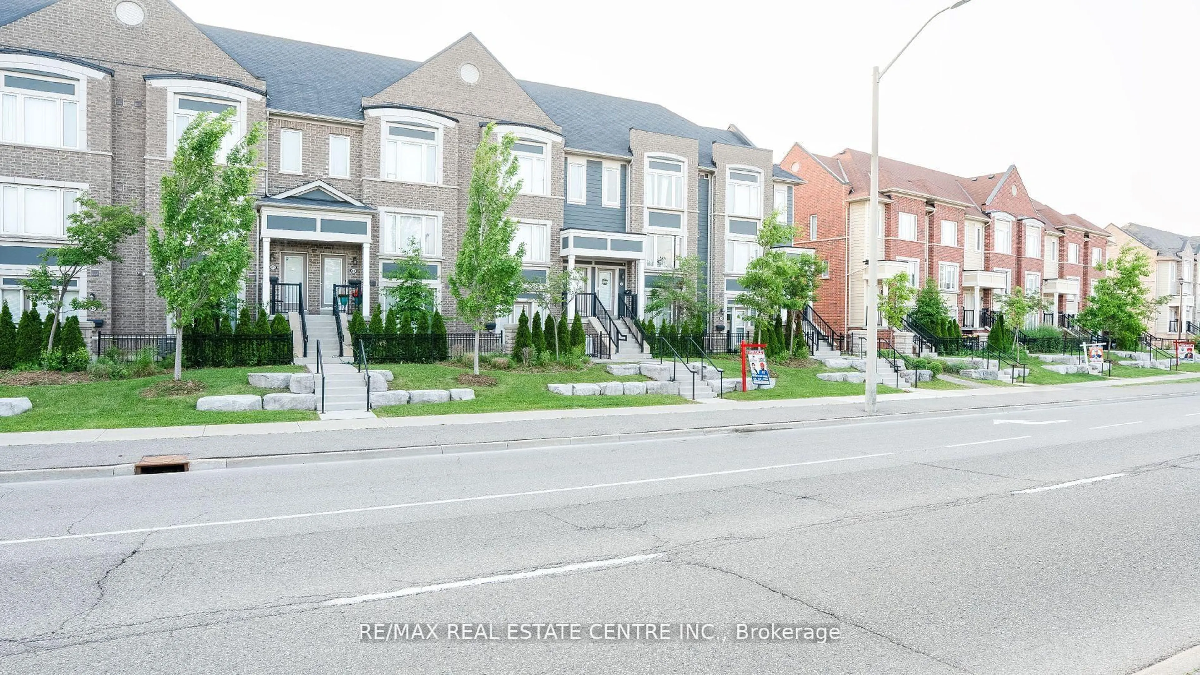 Unknown for 250 Sunny Meadow Blvd #77, Brampton Ontario L6R 3Y7