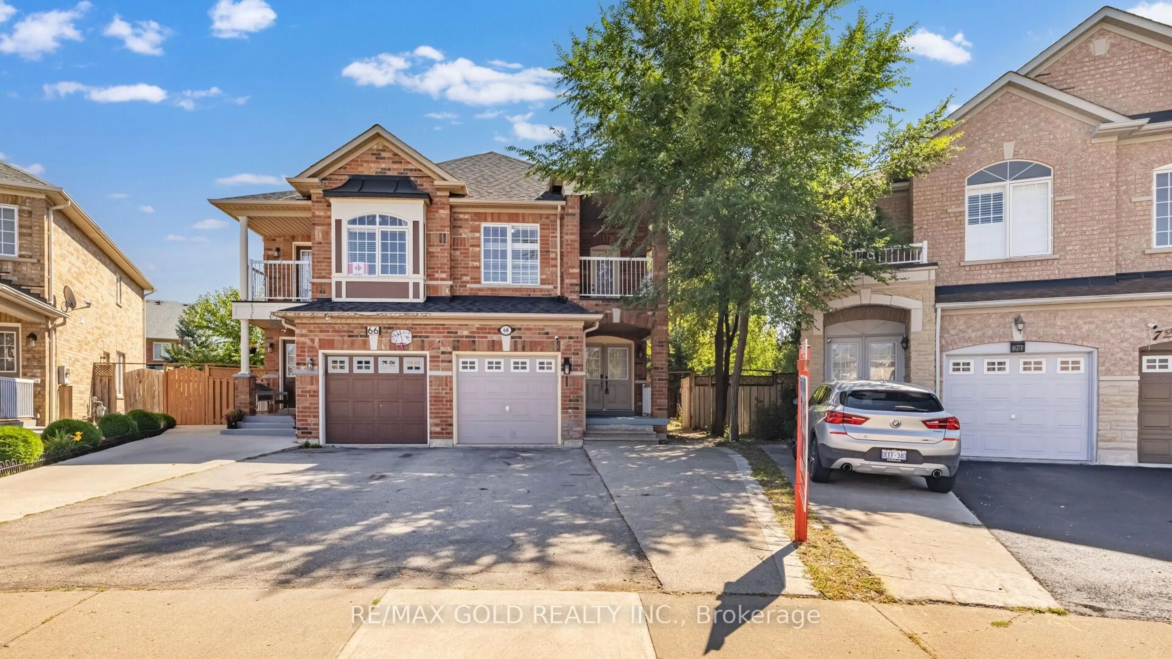 Home with brick exterior material, street for 68 Dewridge Crt, Brampton Ontario L6R 3B9