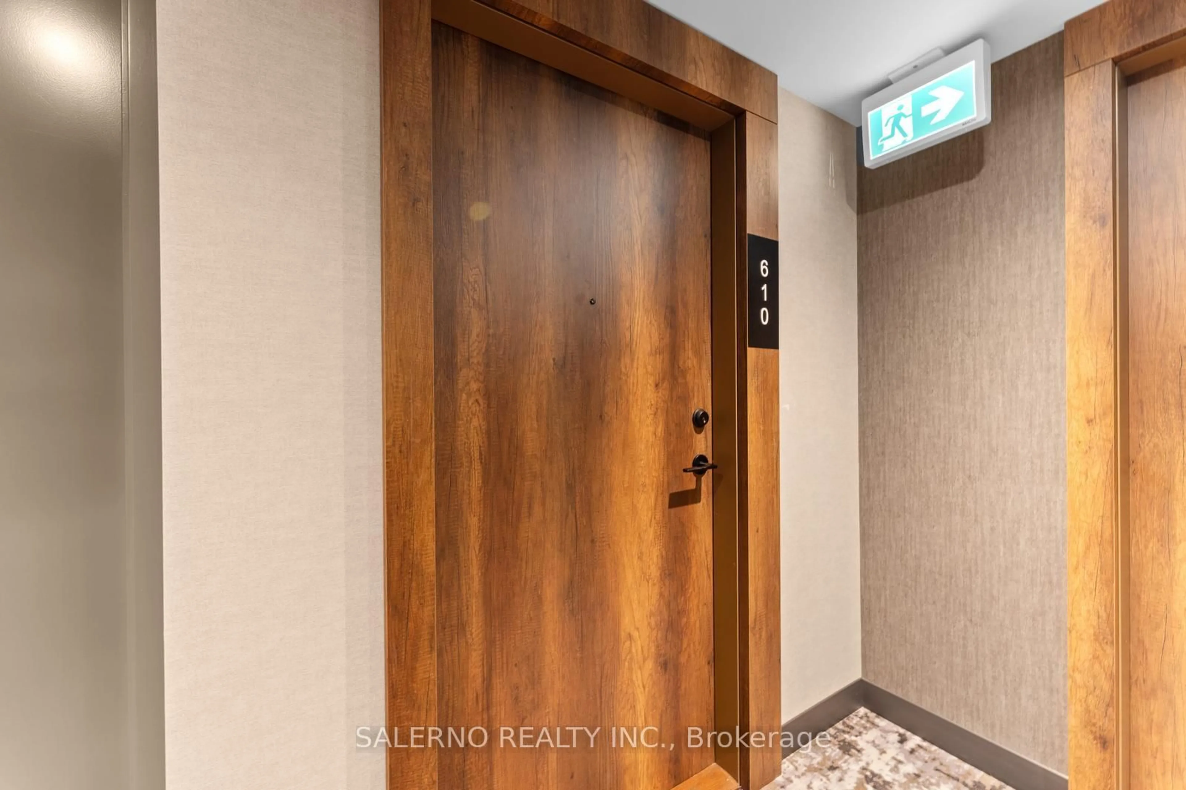 Indoor entryway for 251 Manitoba St #610B, Toronto Ontario M8Y 4G9