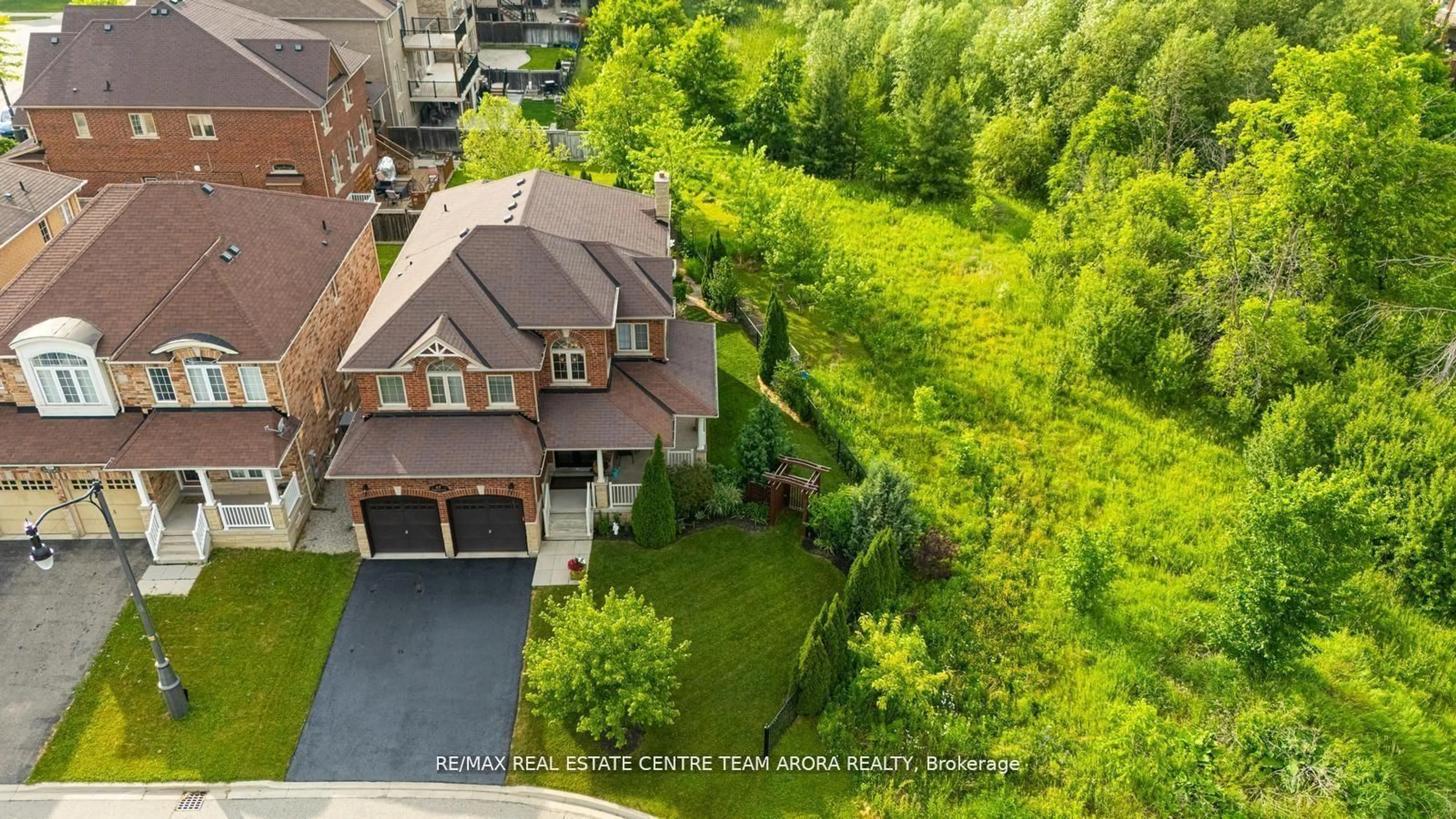 A pic from outside/outdoor area/front of a property/back of a property/a pic from drone, street for 45 Maybeck Dr, Brampton Ontario L6X 0Z1