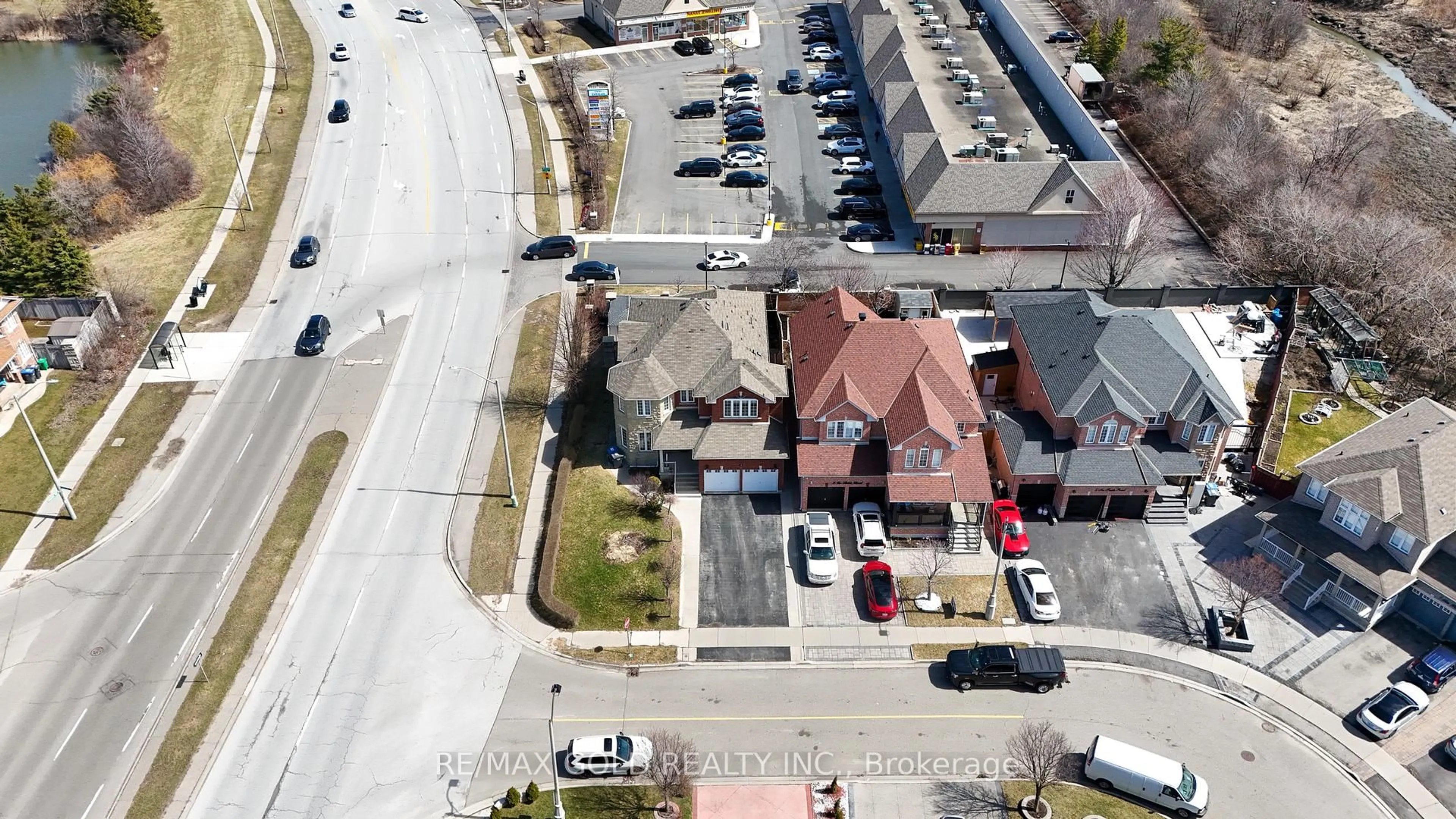 A pic from outside/outdoor area/front of a property/back of a property/a pic from drone, street for 1 Ice Fields Rd, Brampton Ontario L6R 3G7
