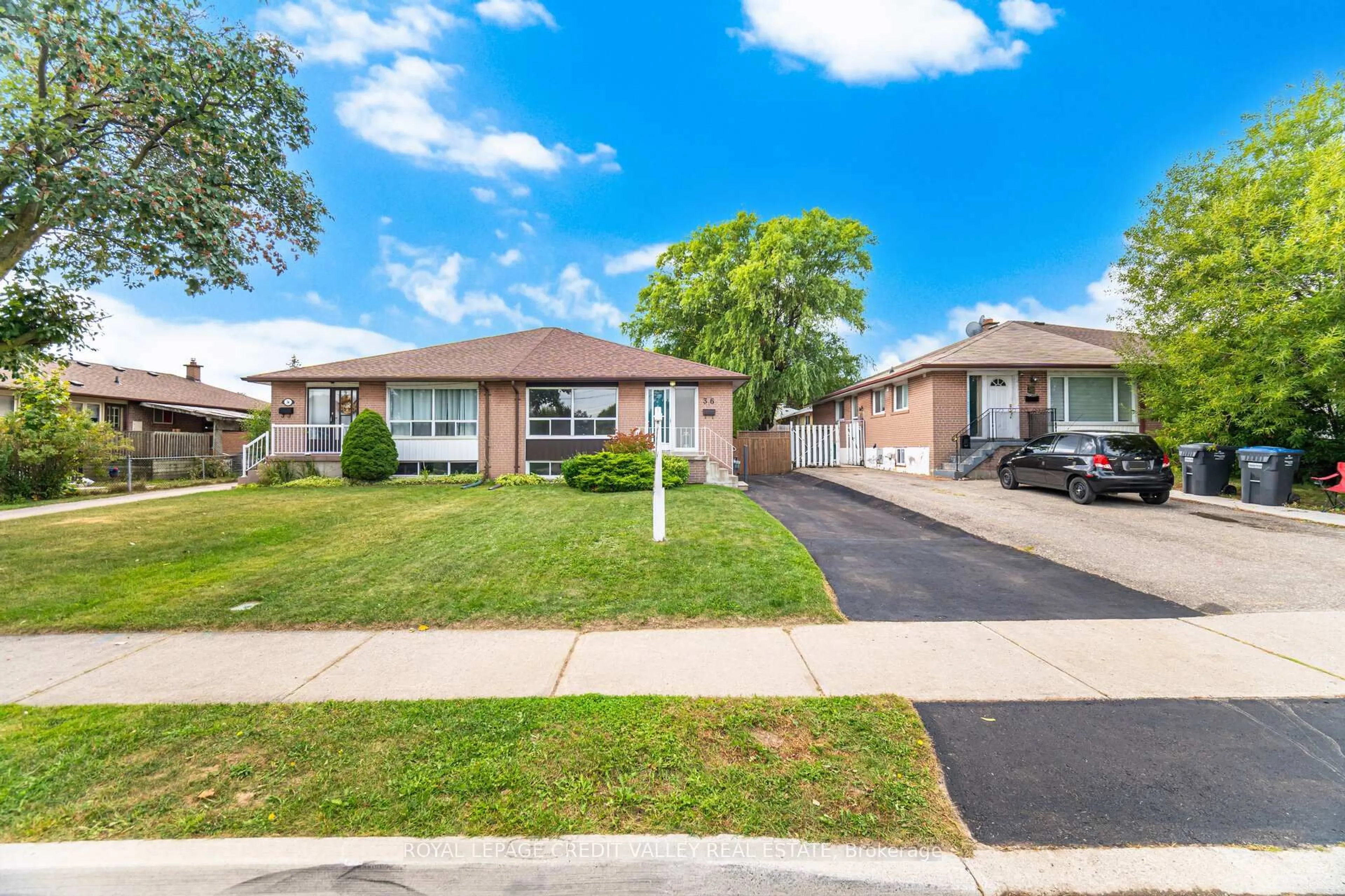 Home with brick exterior material, street for 36 Autumn Blvd, Brampton Ontario L6T 2V9