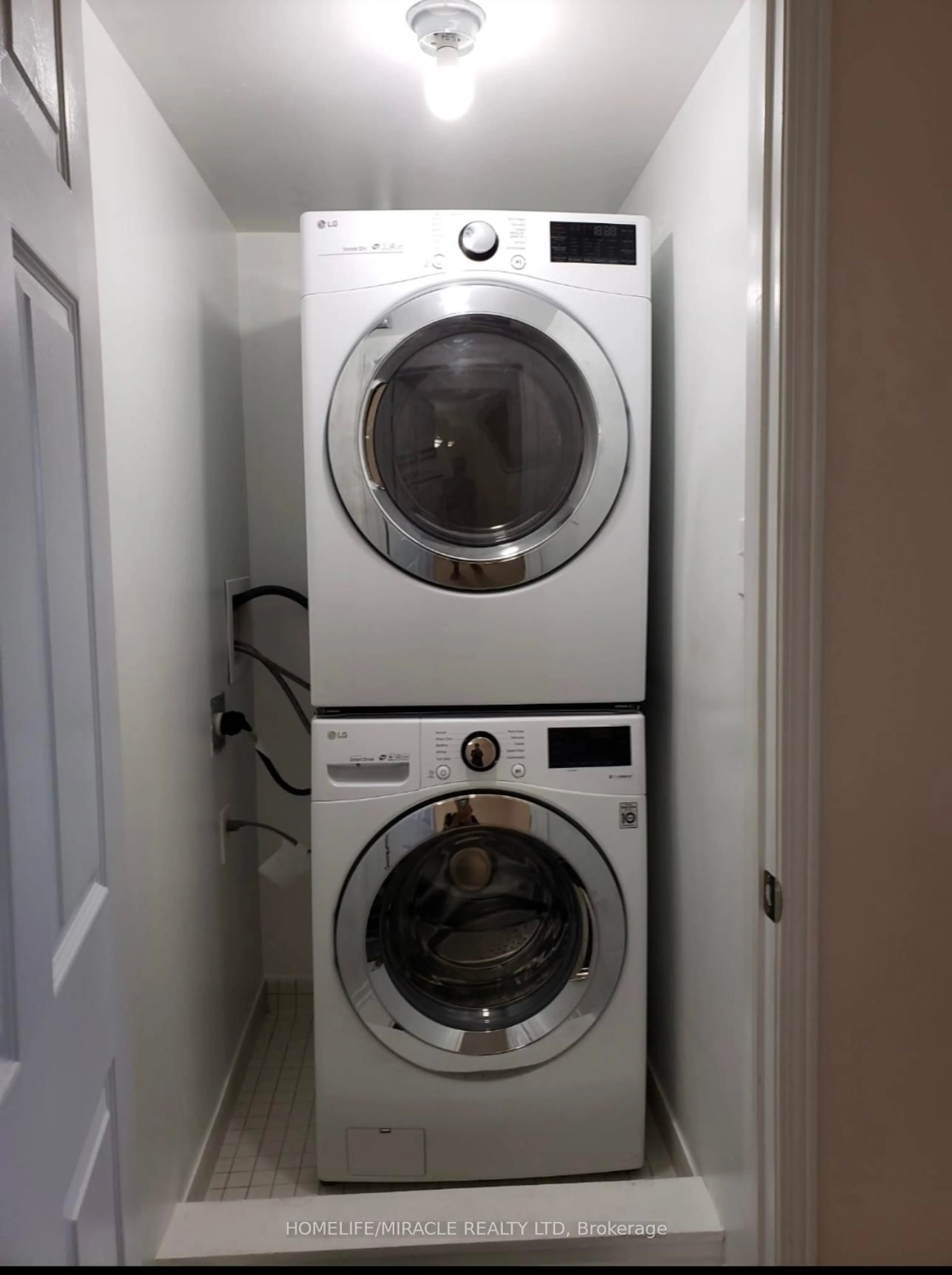 Laundry room for 5055 Oscar Peterson Blvd #6, Mississauga Ontario L5M 0P4