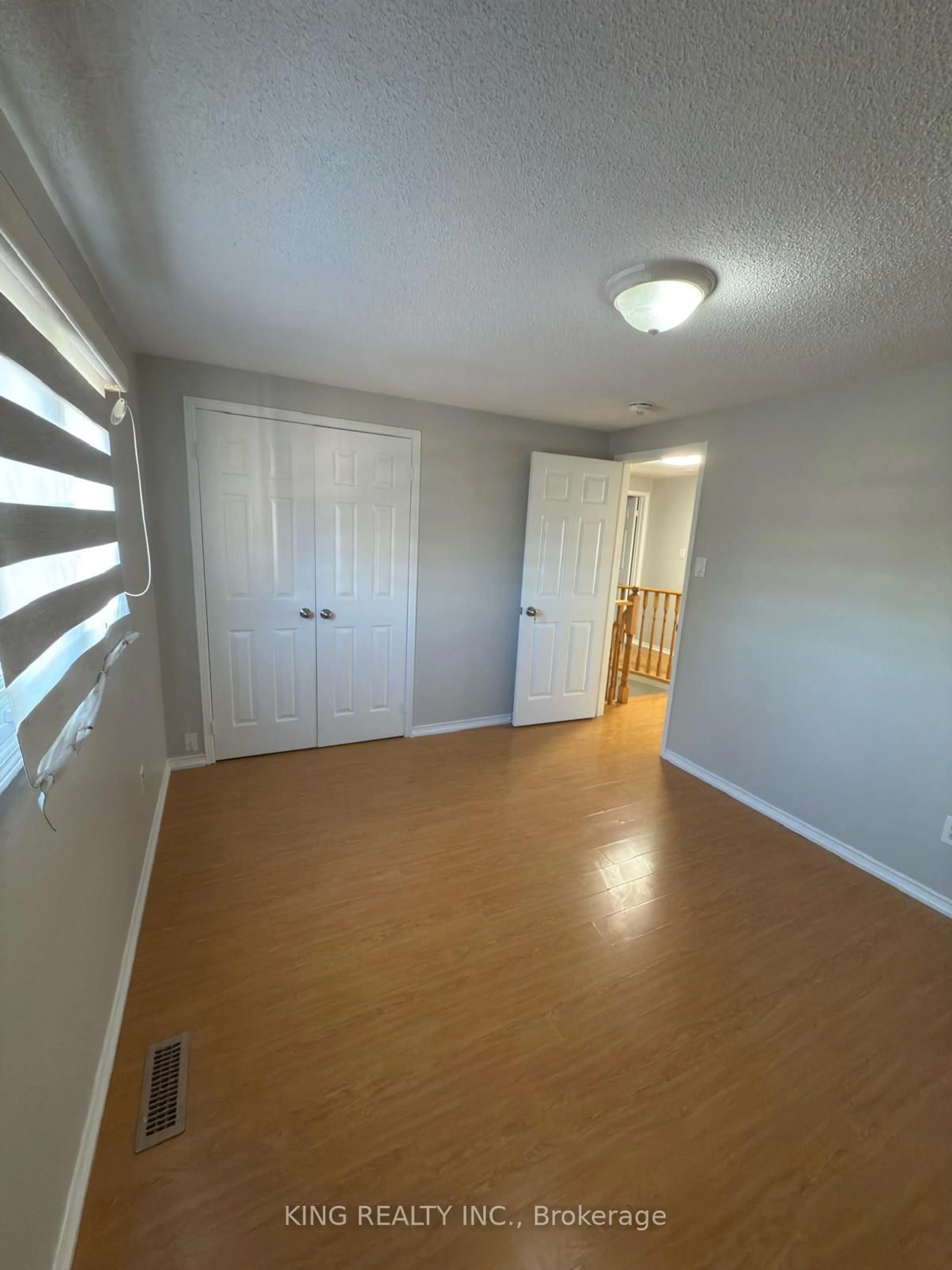 A pic of a room for 7 Clydesdale Circ, Brampton Ontario L6Y 3R4