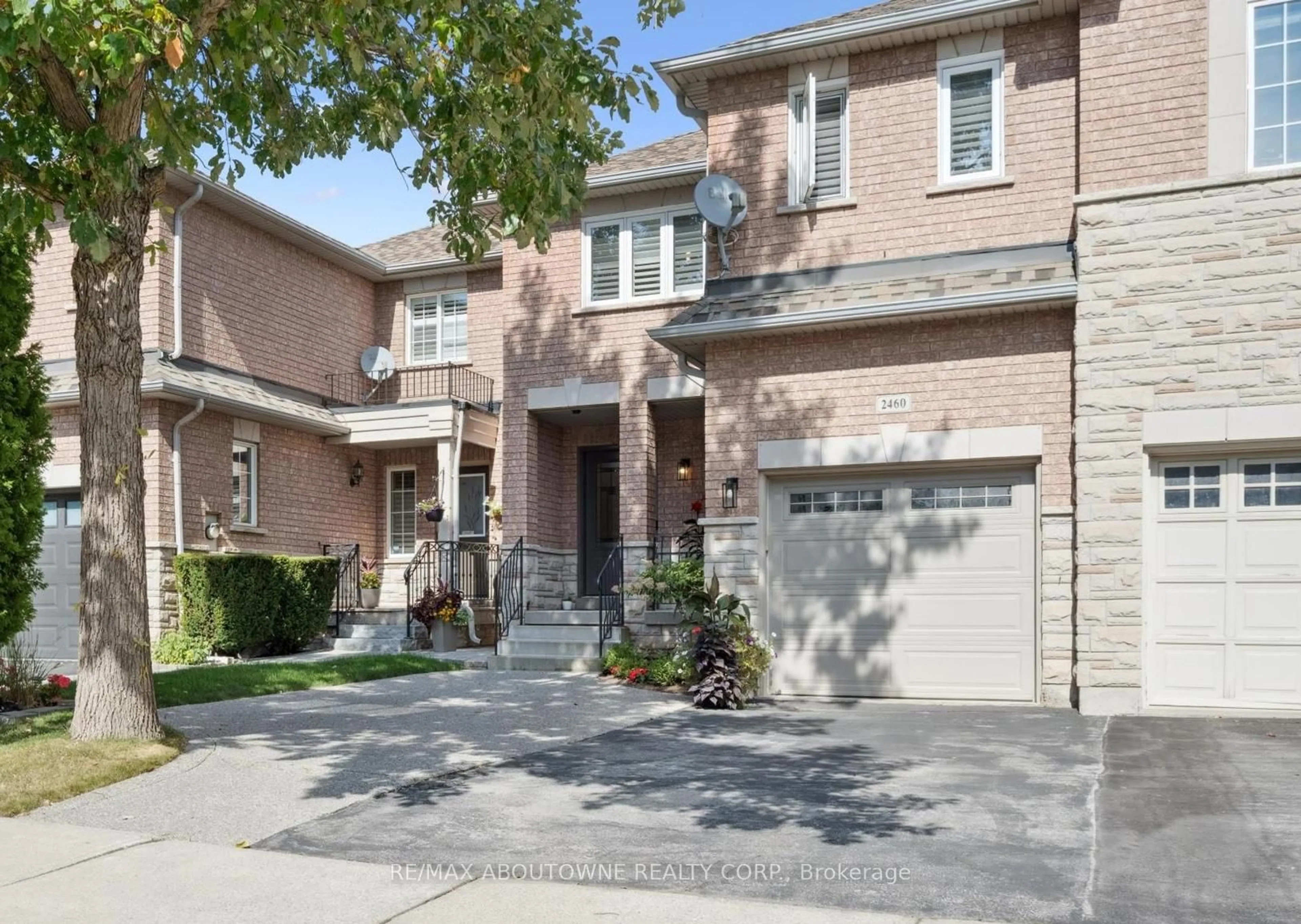 Home with brick exterior material, street for 2460 NEWCASTLE Cres, Oakville Ontario L6M 4P3