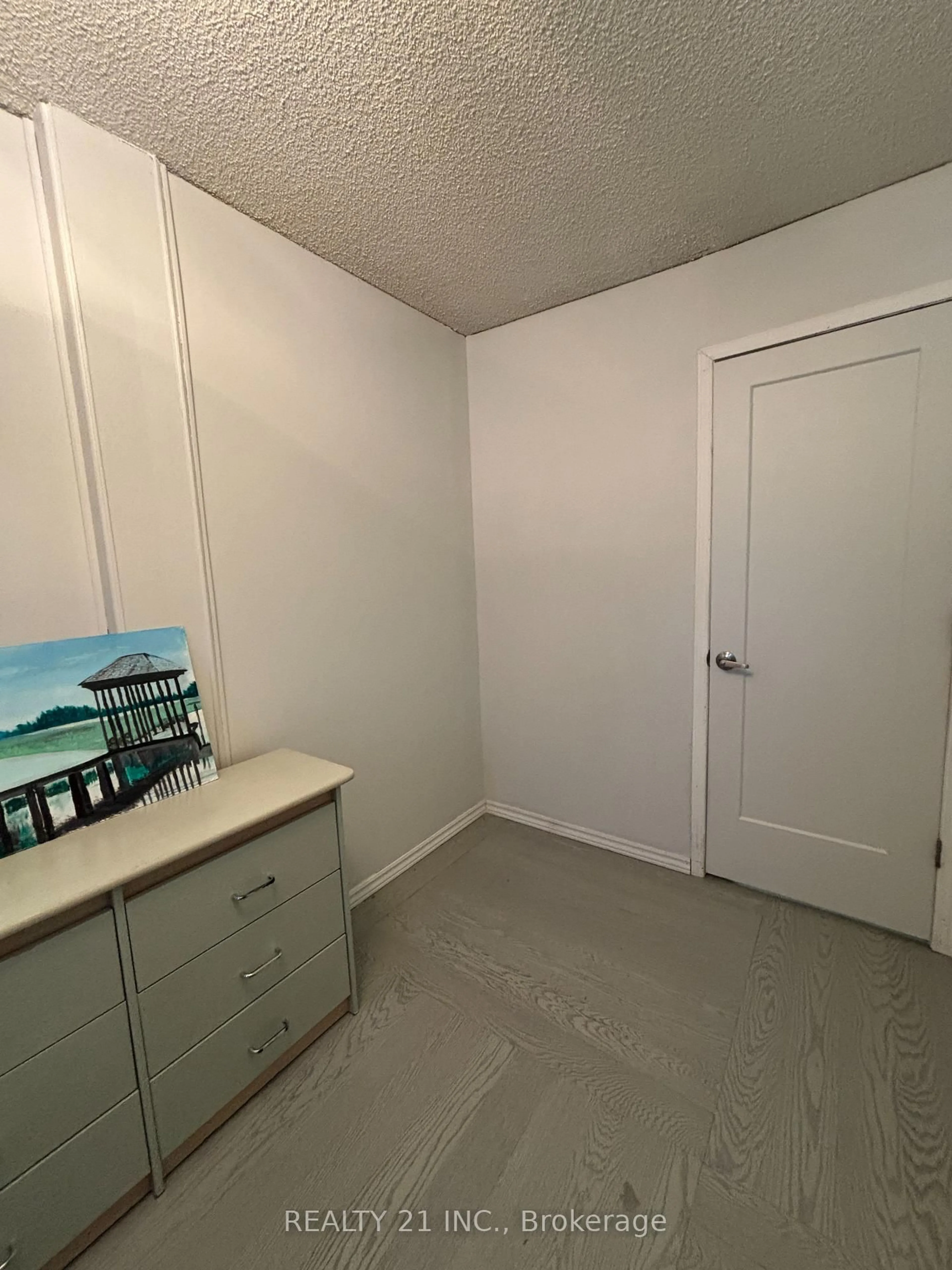 A pic of a room for 50 Lotherton Ptwy #906, Toronto Ontario M6B 2G8