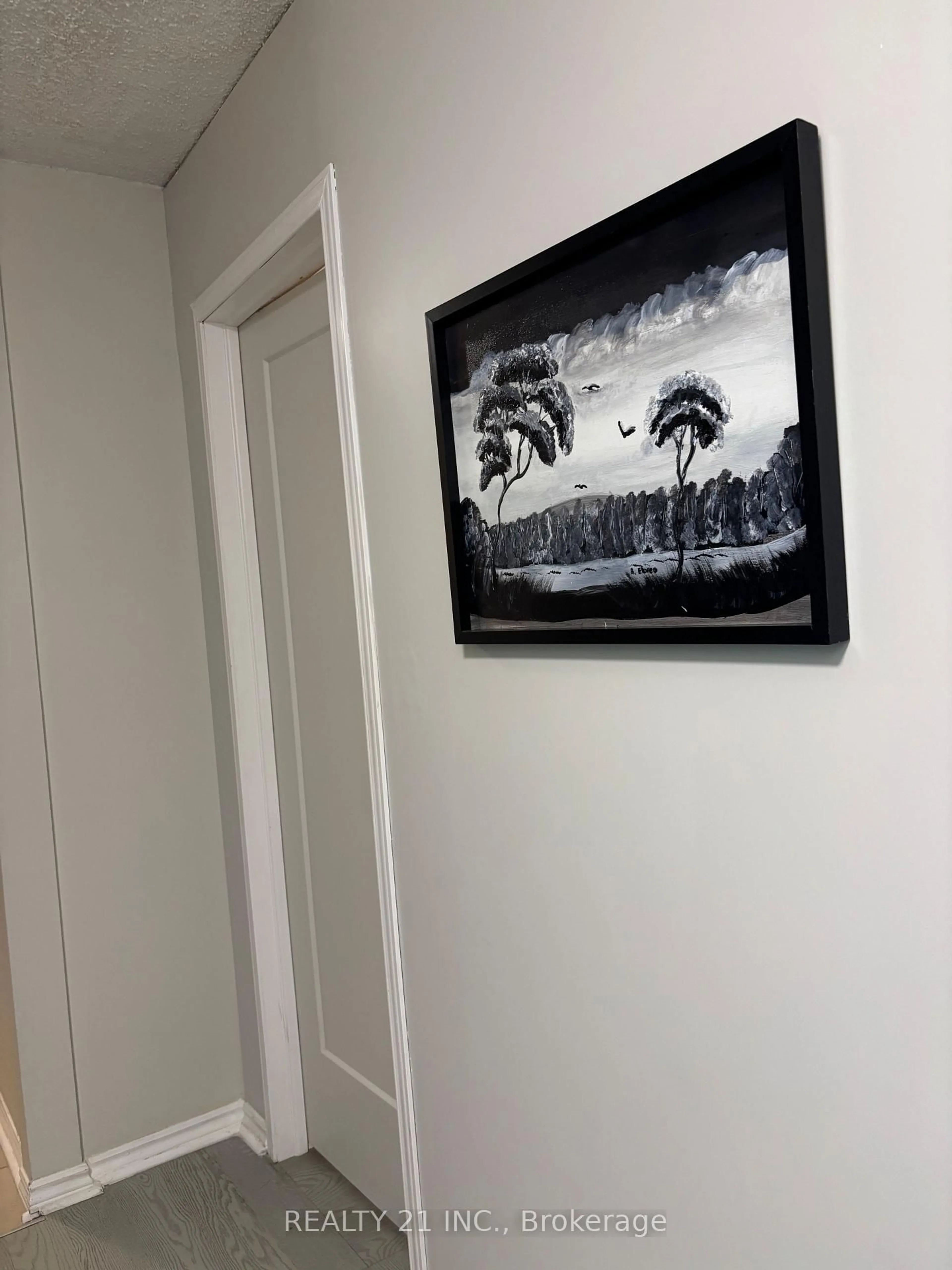 A pic of a room for 50 Lotherton Ptwy #906, Toronto Ontario M6B 2G8