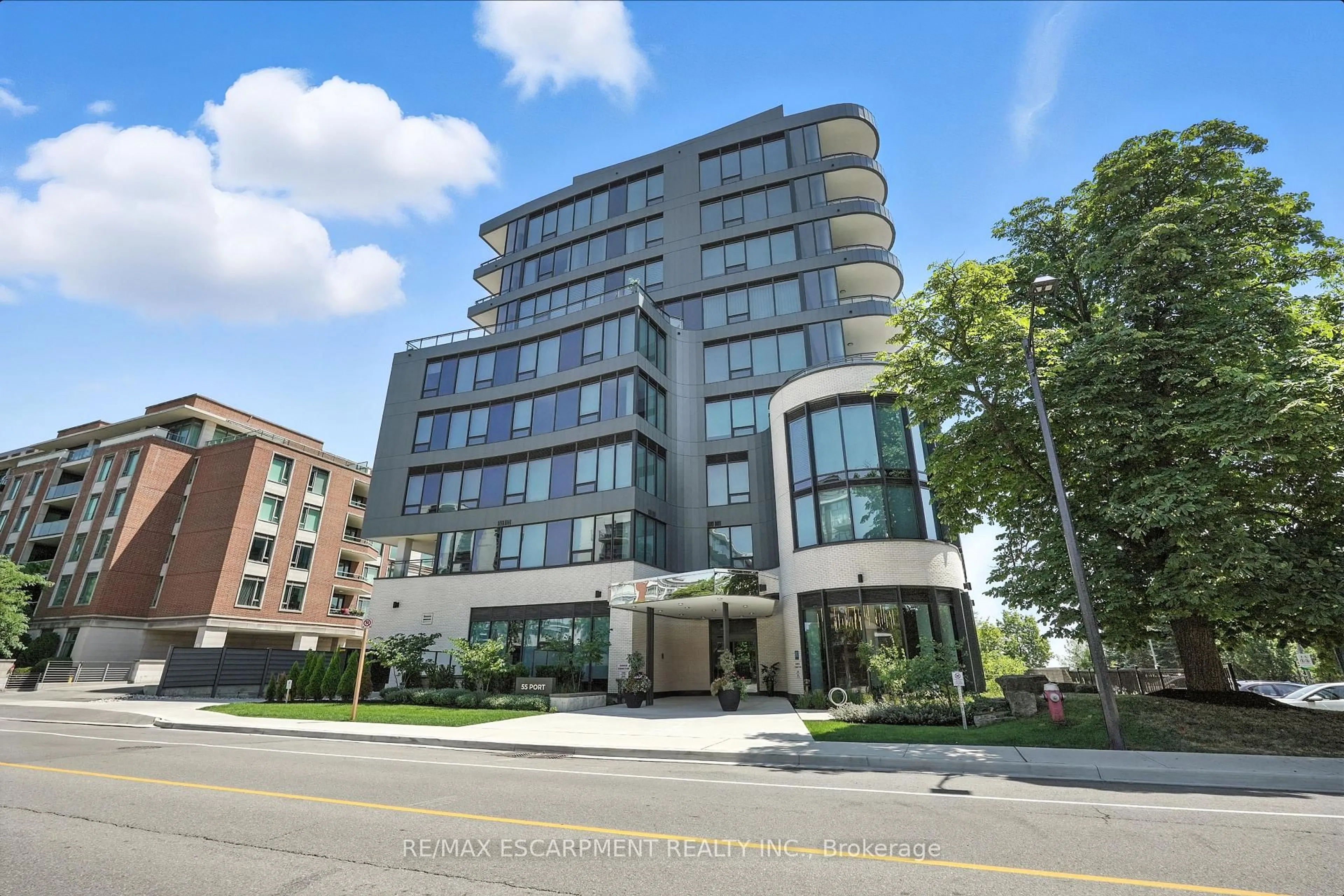 Unknown for 55 Port St #102, Mississauga Ontario L5A 4P3
