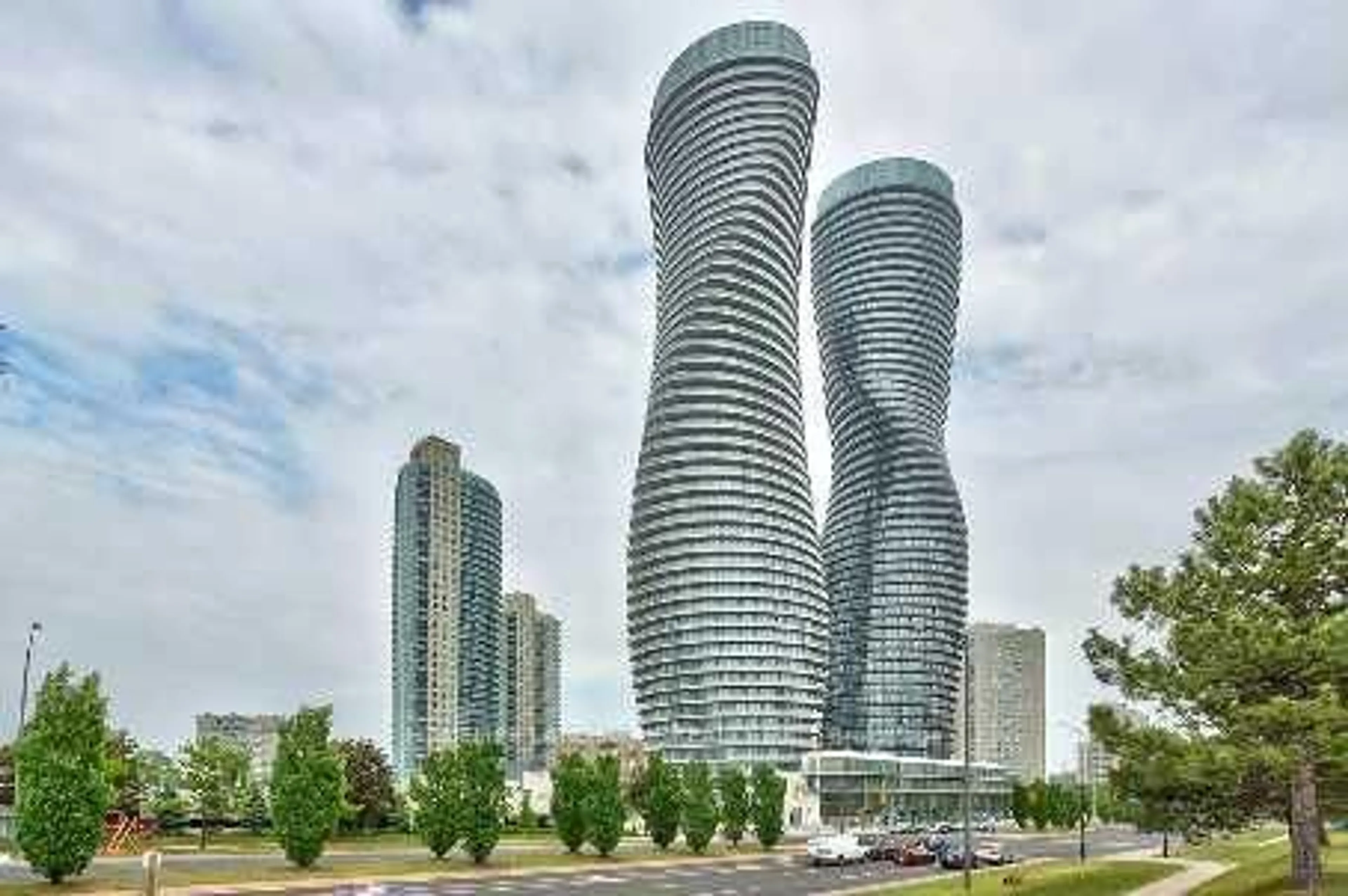 Indoor foyer for 50 Absolute Ave #2208, Mississauga Ontario L4Z 0A8