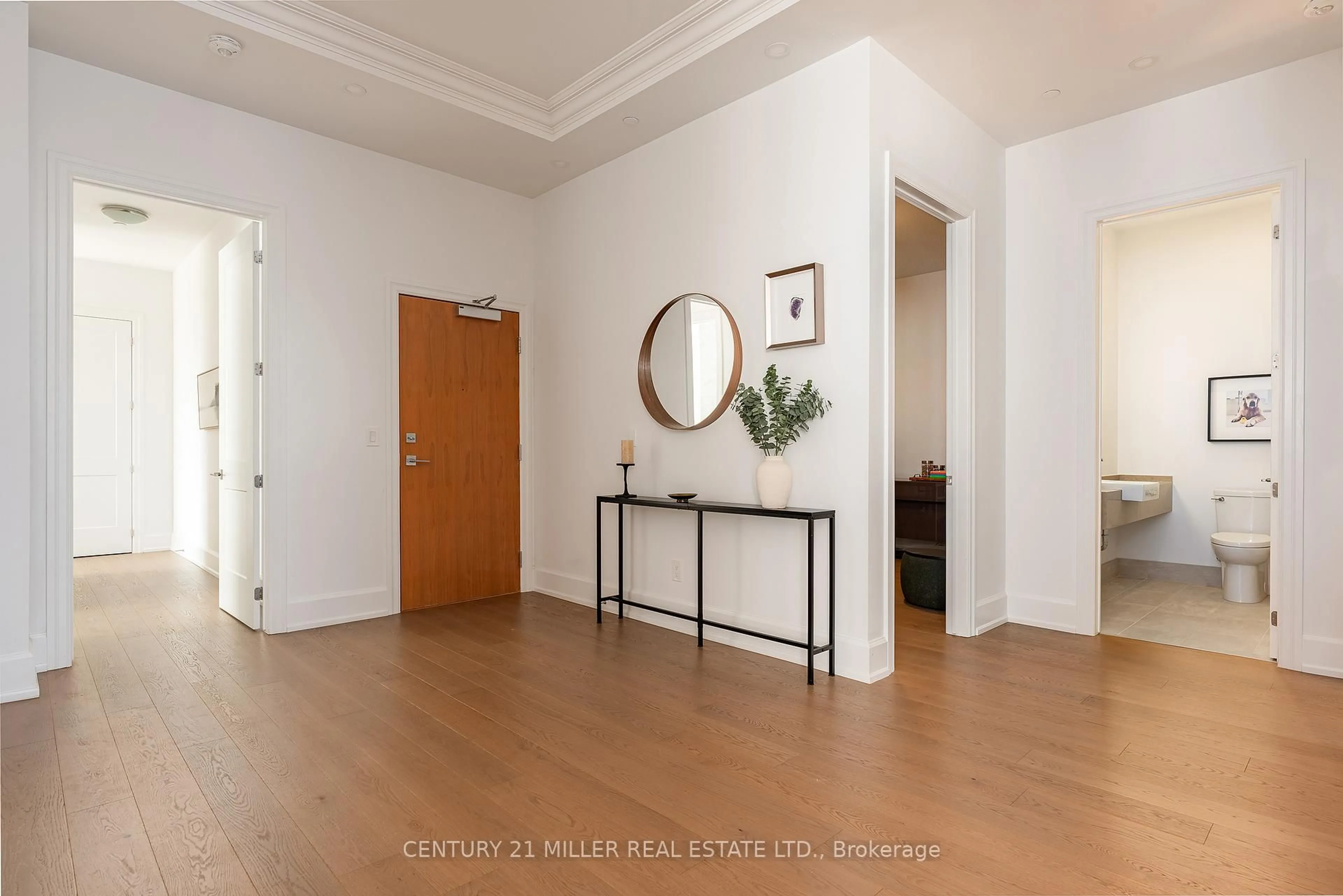 Indoor entryway for 1441 Elgin St #PH602, Burlington Ontario L7S 1E6