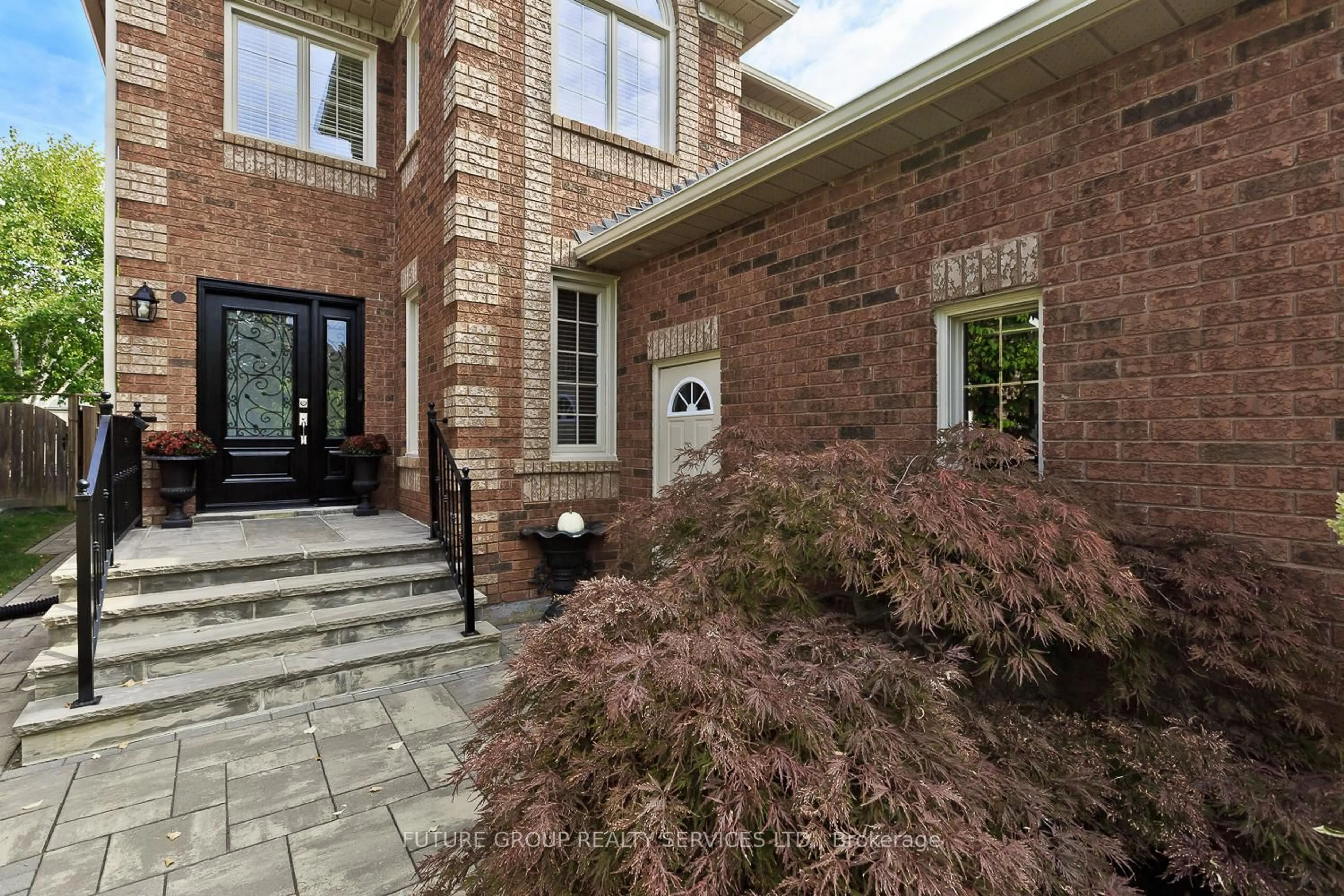 Home with brick exterior material, street for 35 Harrop Ave, Halton Hills Ontario L7G 5R4