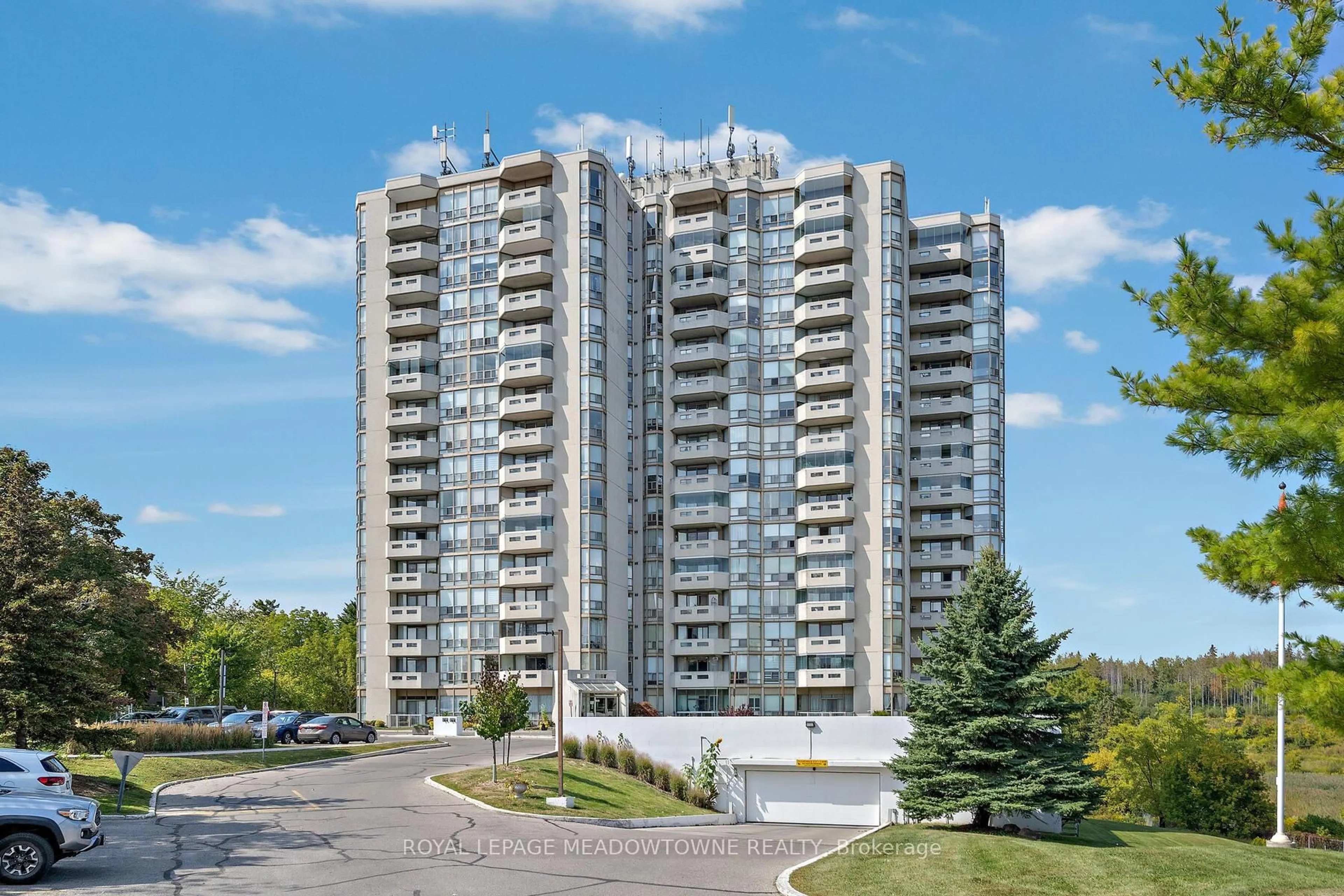 Unknown for 20 Mcfarlane Dr #1708, Halton Hills Ontario L7G 5J8