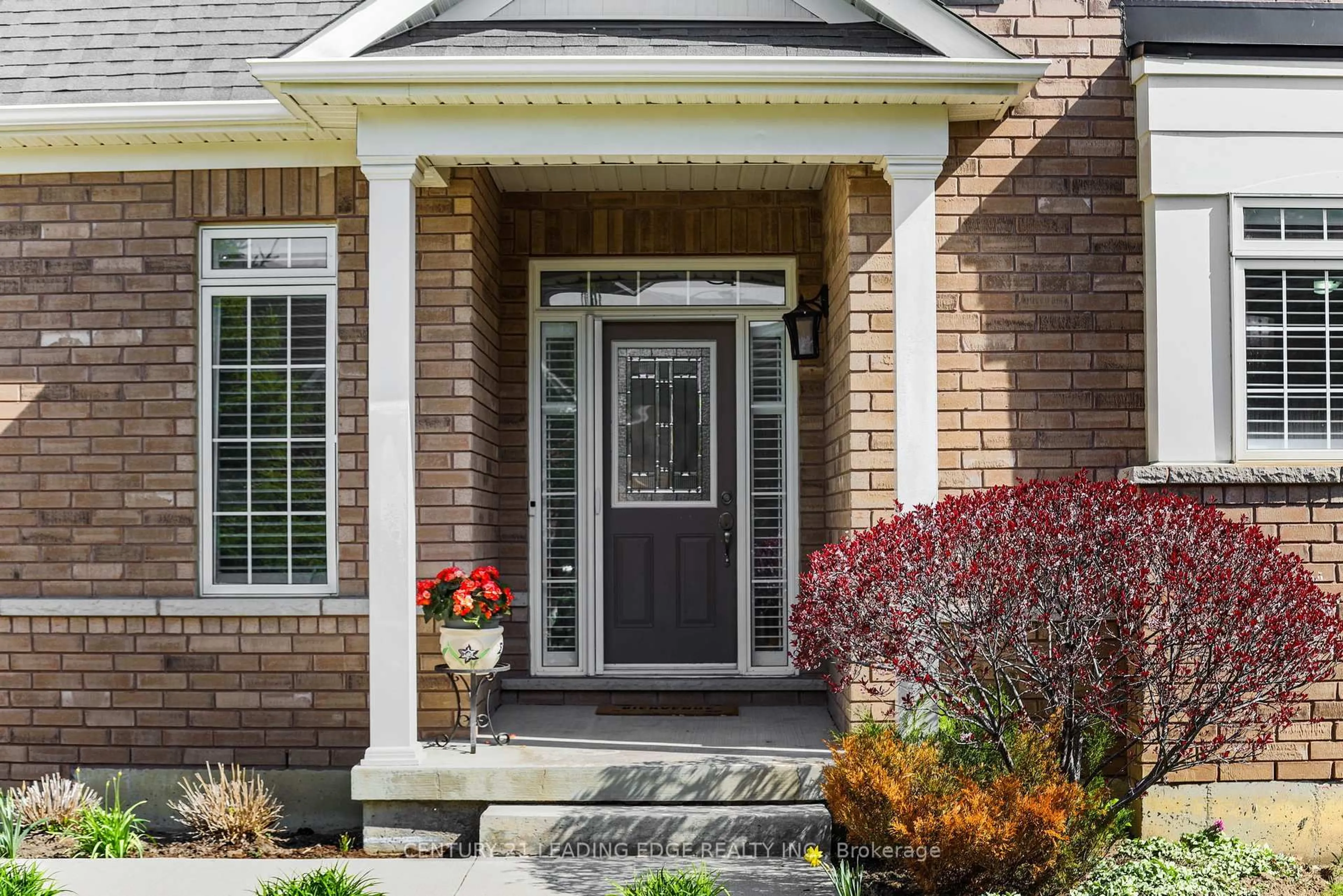 Unknown for 35 Lobelia St, Brampton Ontario L6R 3Z6