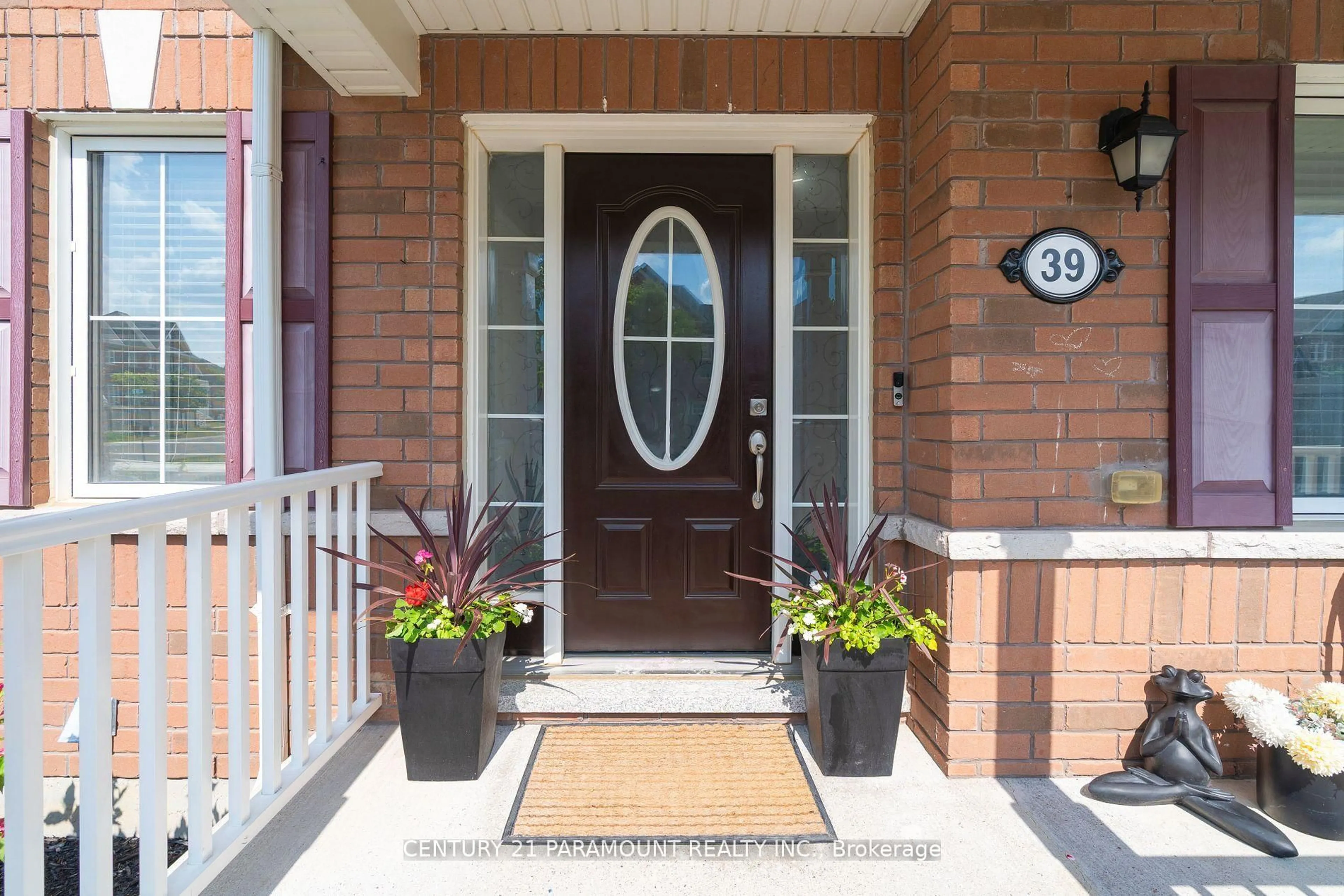 Indoor entryway for 39 Fenchurch Dr, Brampton Ontario L7A 4G1