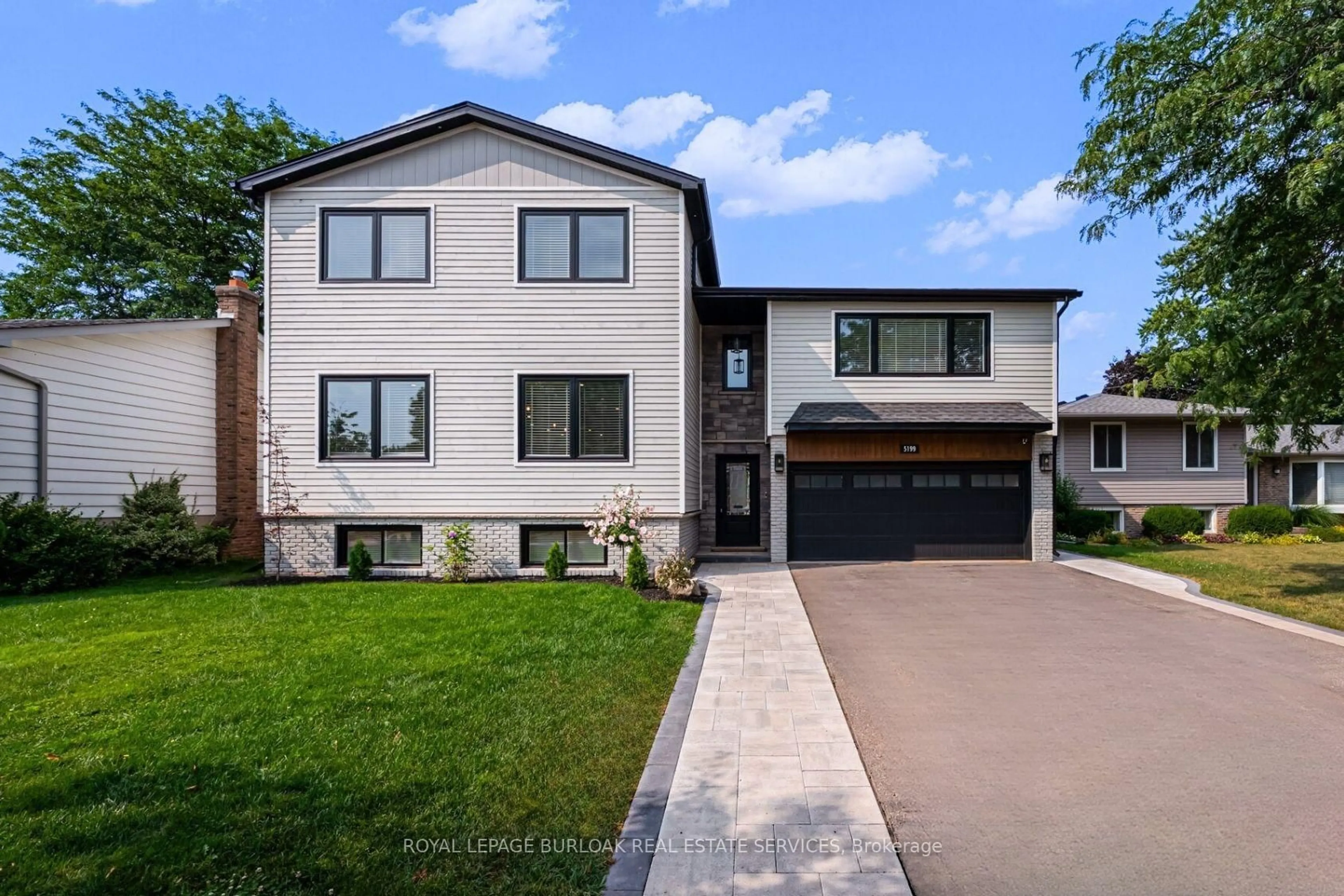 Home with brick exterior material, street for 5199 Broughton Cres, Burlington Ontario L7L 3C1