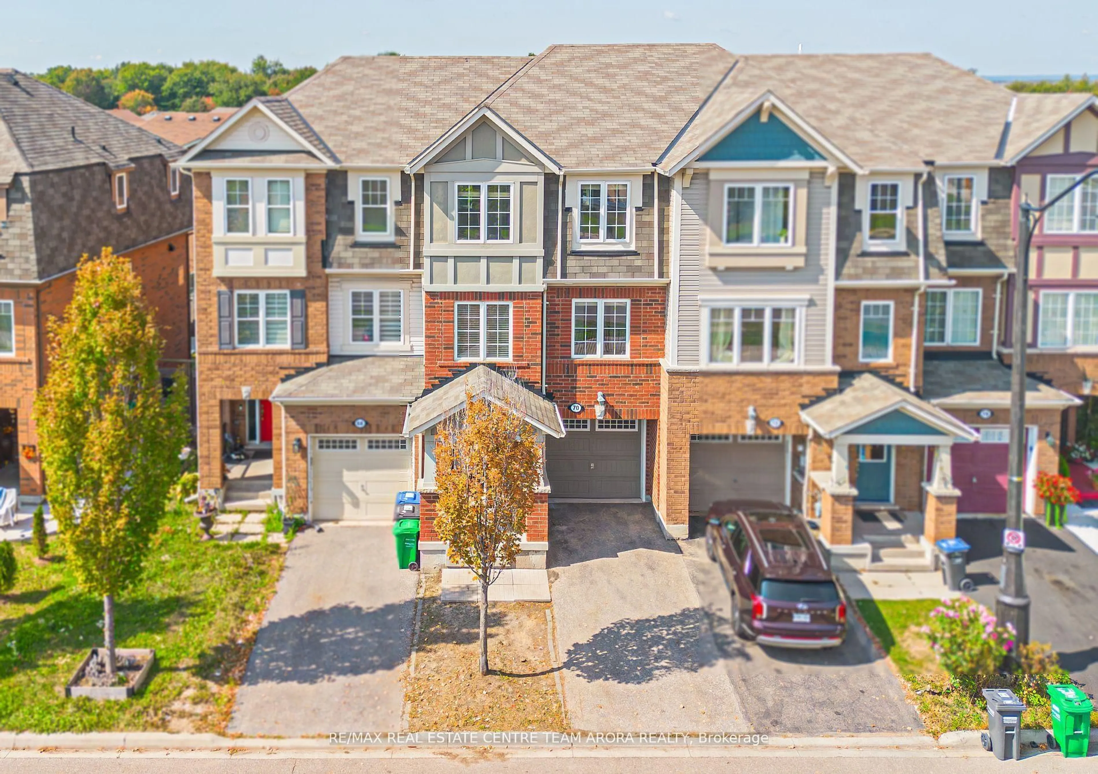 A pic from outside/outdoor area/front of a property/back of a property/a pic from drone, street for 70 Memory Lane, Brampton Ontario L7A 0W5