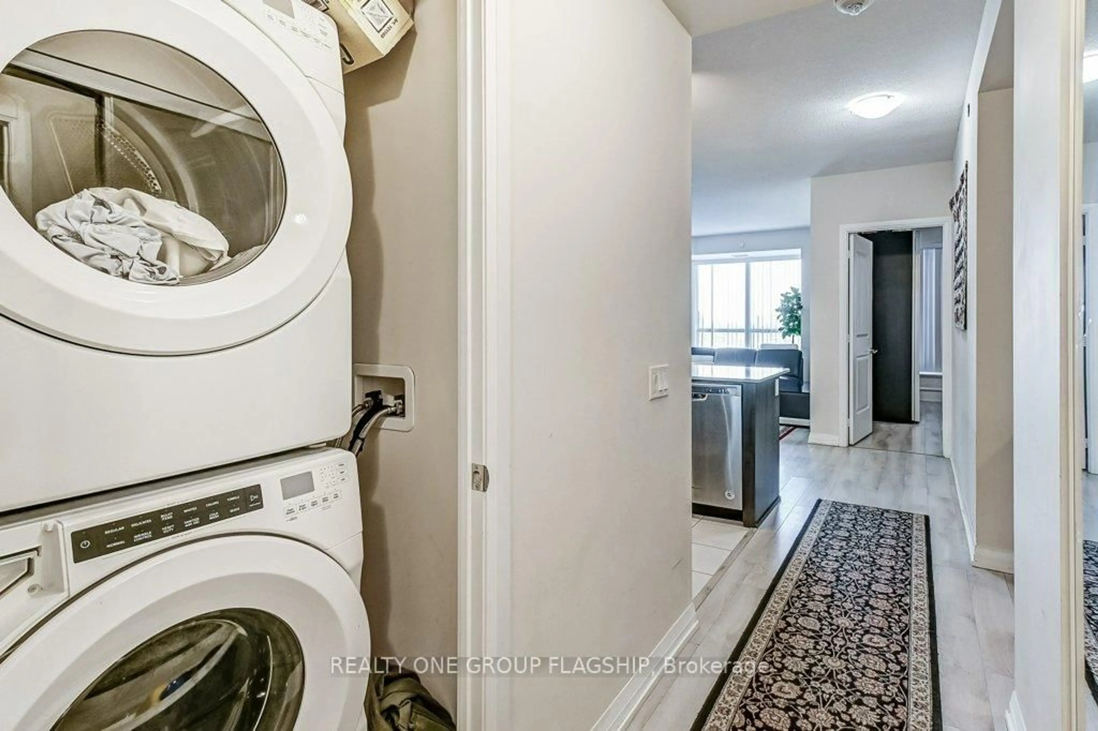 Laundry room for 35 Watergarden Dr #413, Mississauga Ontario L5R 0G8