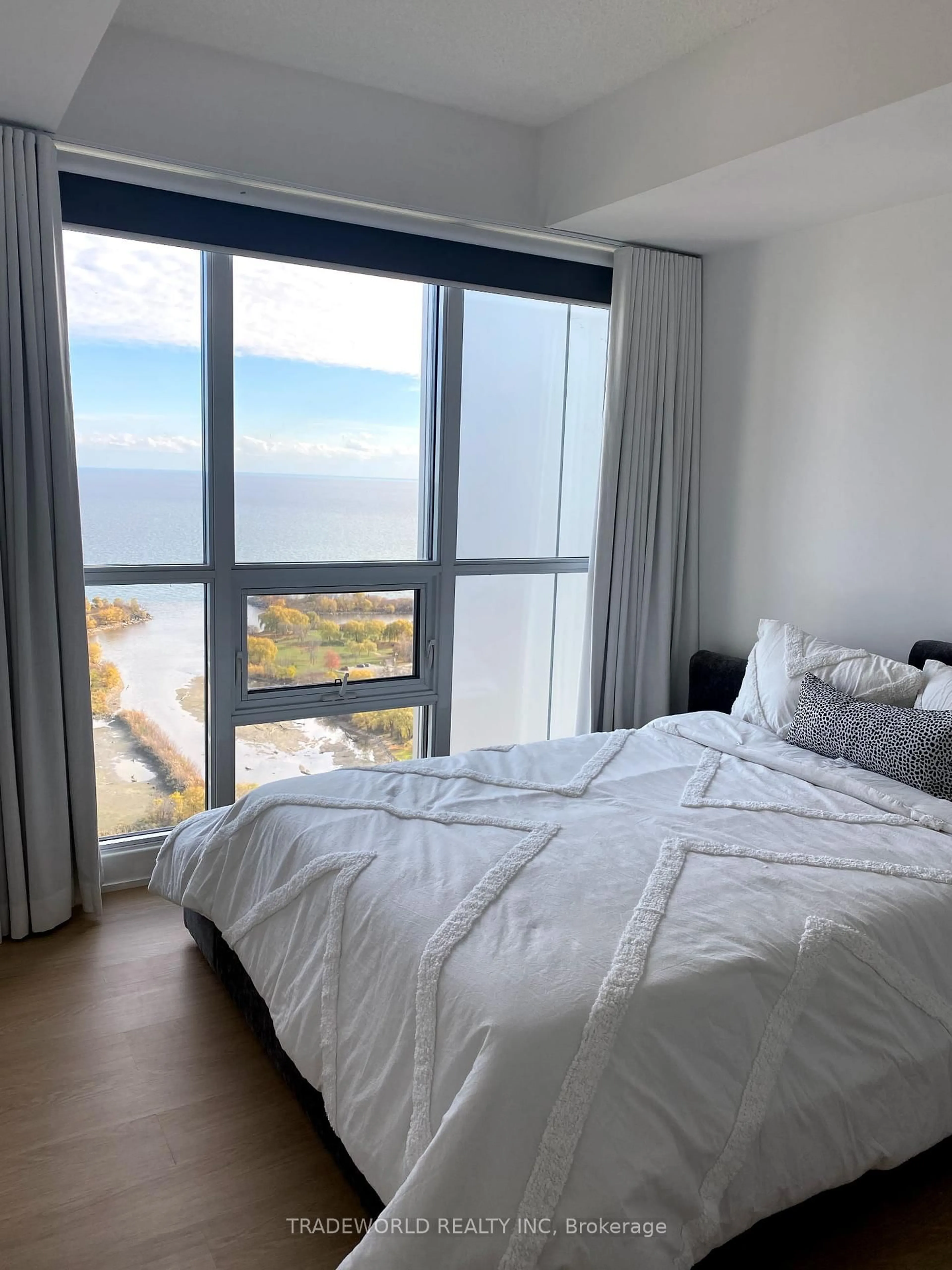 A pic of a room for 2200 Lakeshore Blvd #3710, Toronto Ontario M8V 1A4