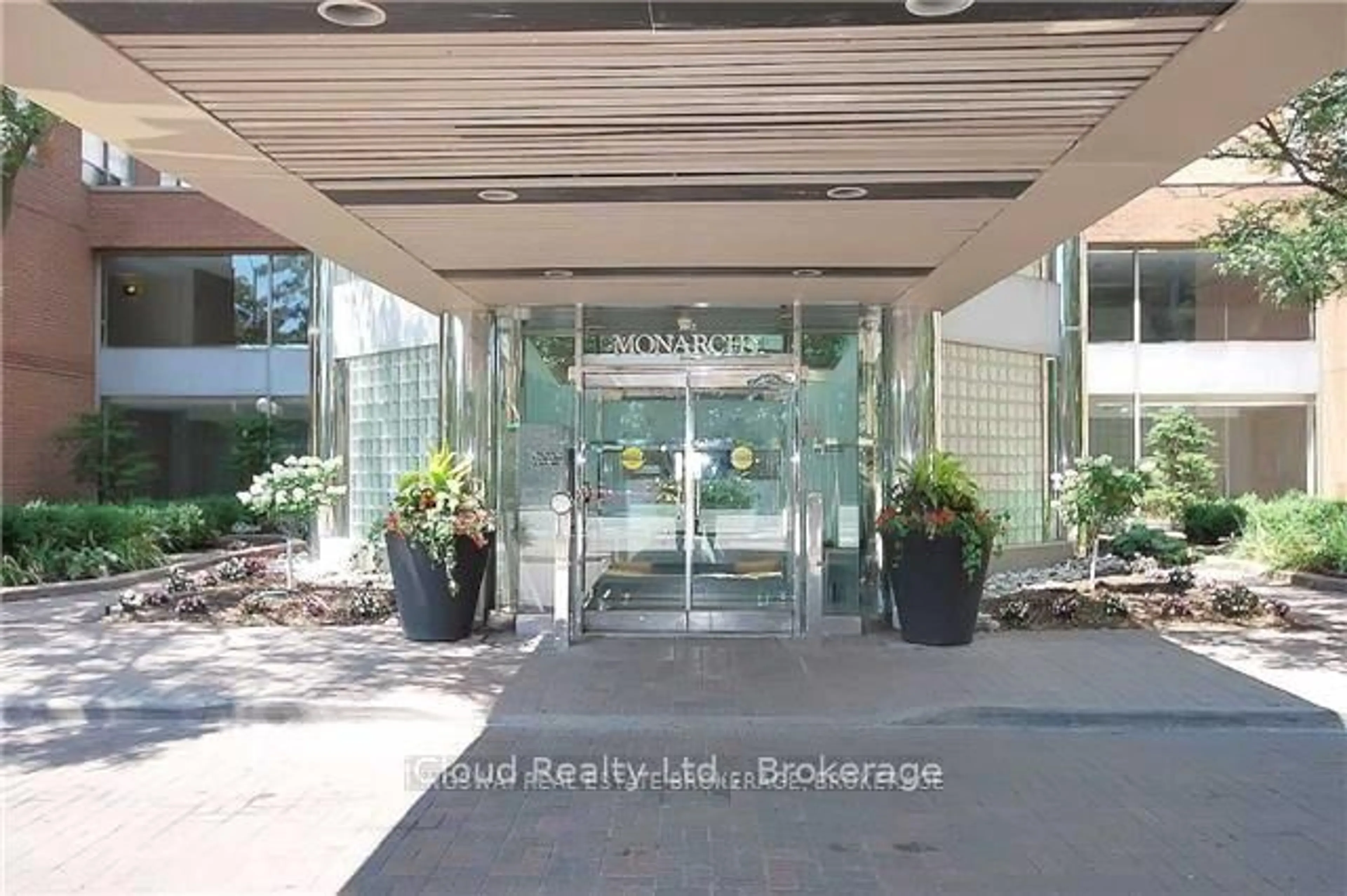 Unknown for 325 Webb Dr #1907, Mississauga Ontario L5B 3Z9