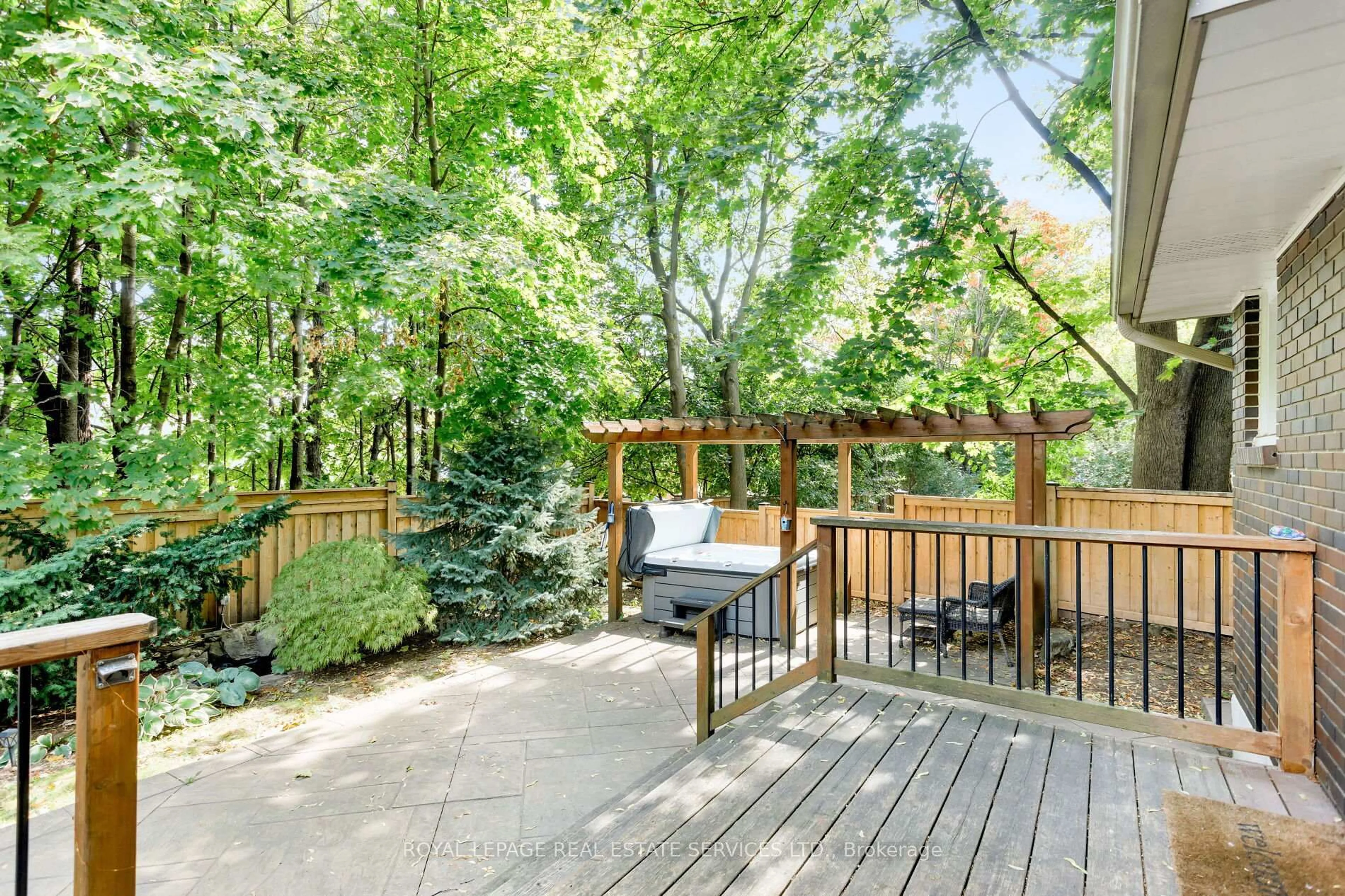 Patio, forest/trees view for 2430 Redfern Rd, Burlington Ontario L7R 1X9