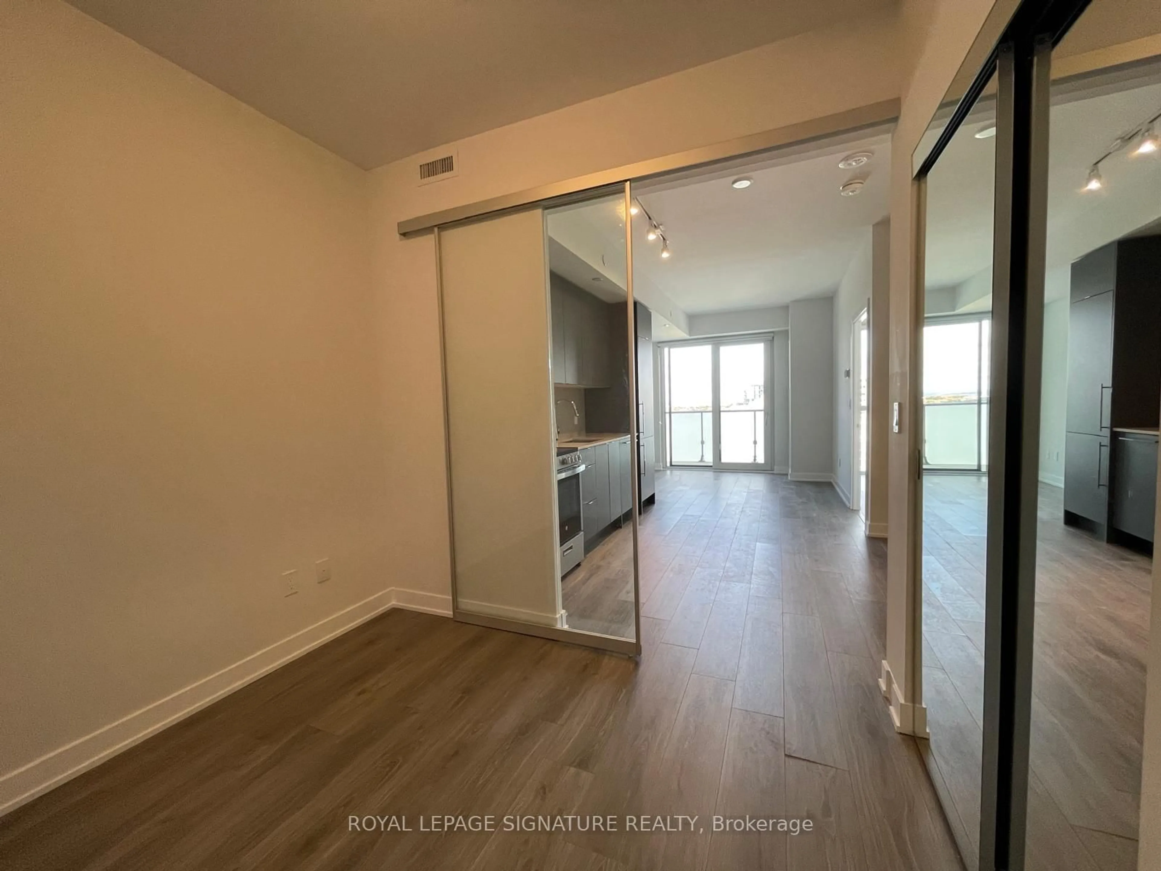 A pic of a room for 4130 Parkside Village Dr #1803, Mississauga Ontario L5B 0L7