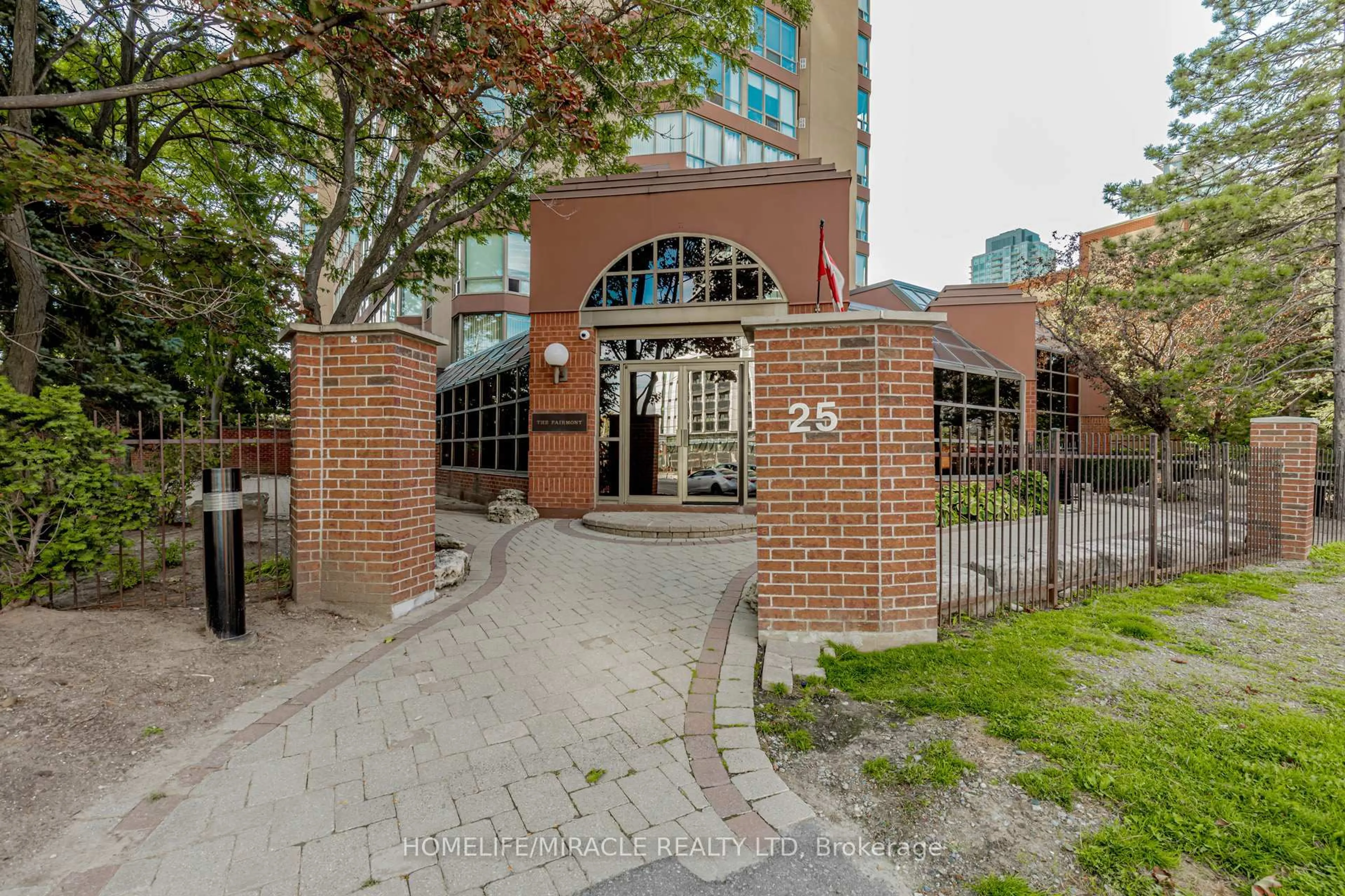 Unknown for 25 Fairview Rd #208, Mississauga Ontario L5B 3Y8