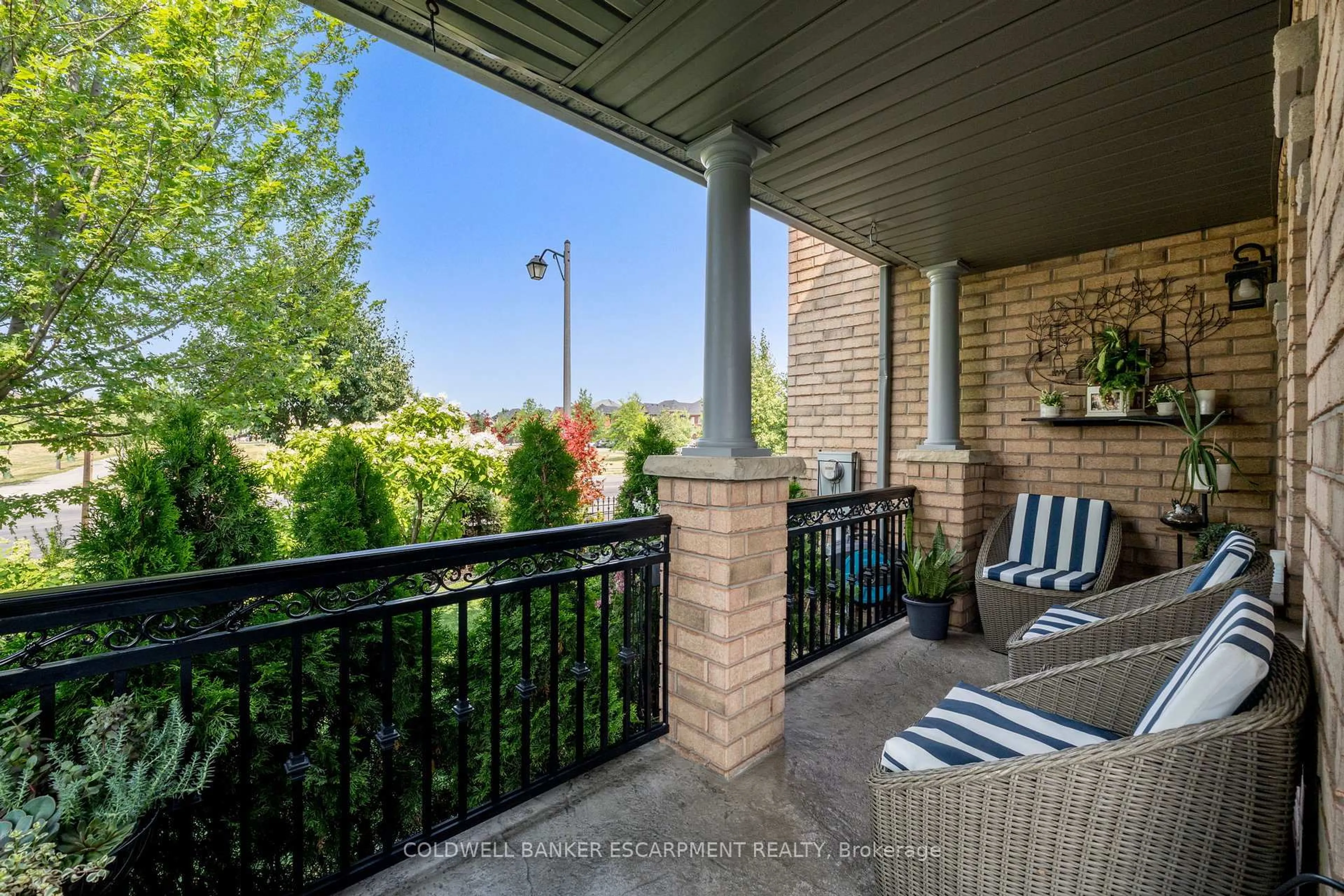 Patio, water/lake/river/ocean view for 256 Landsborough Ave, Milton Ontario L9T 0T4