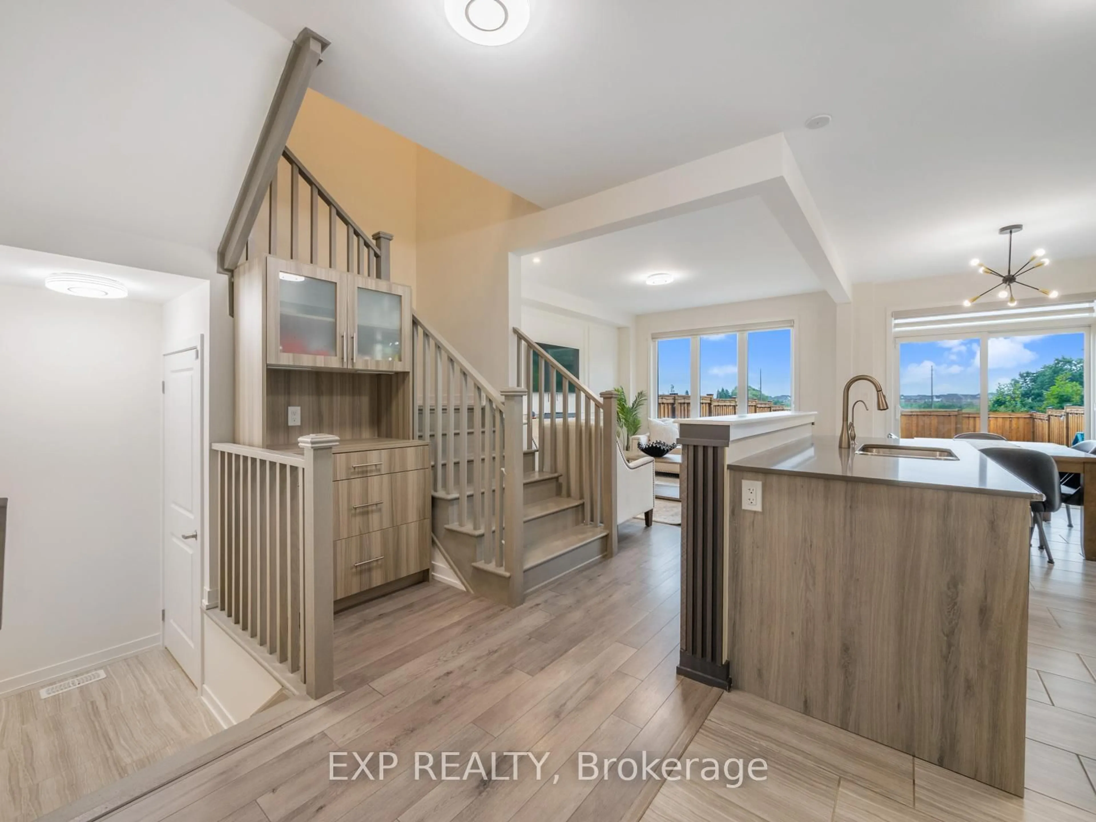 Indoor entryway for 1476 Rose Way, Milton Ontario L9T 7E7