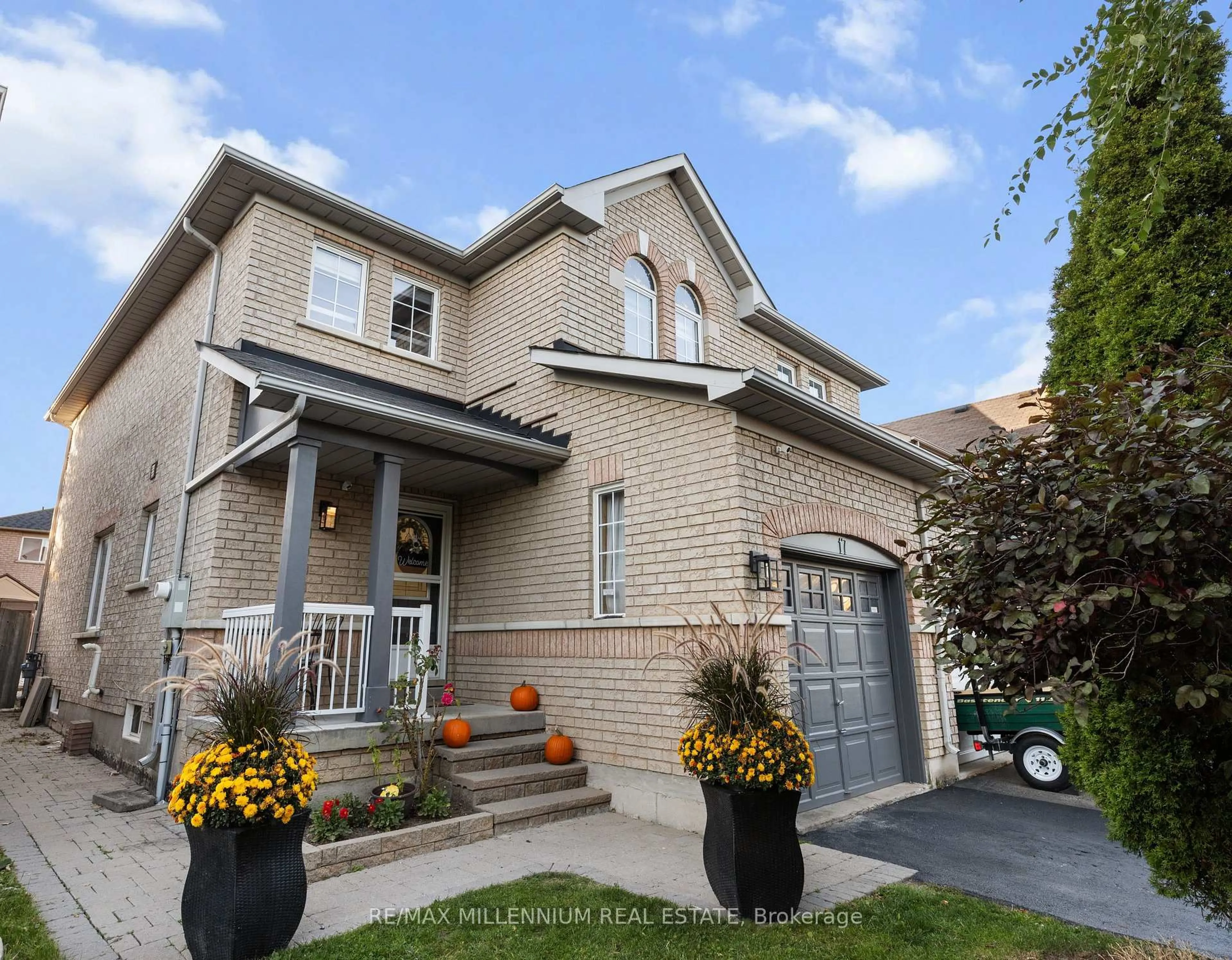 Home with brick exterior material, street for 17 Prince Cres, Brampton Ontario L7A 2C9