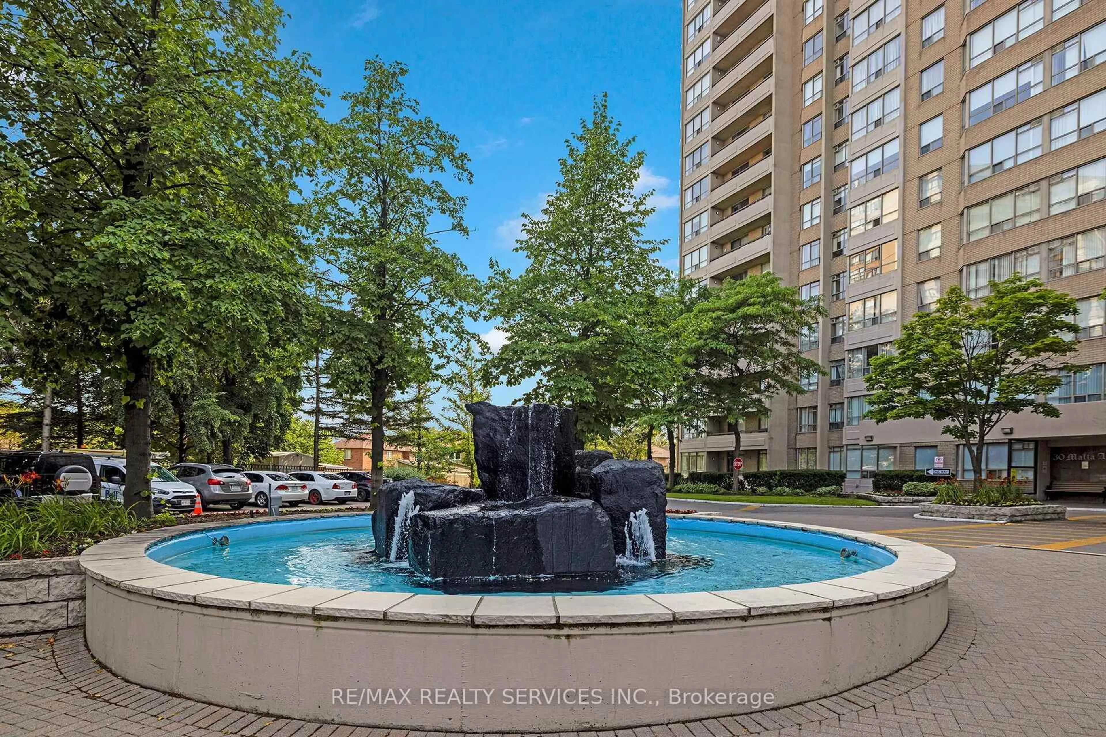 Pool for 30 Malta Ave #2209, Brampton Ontario L6Y 4W6