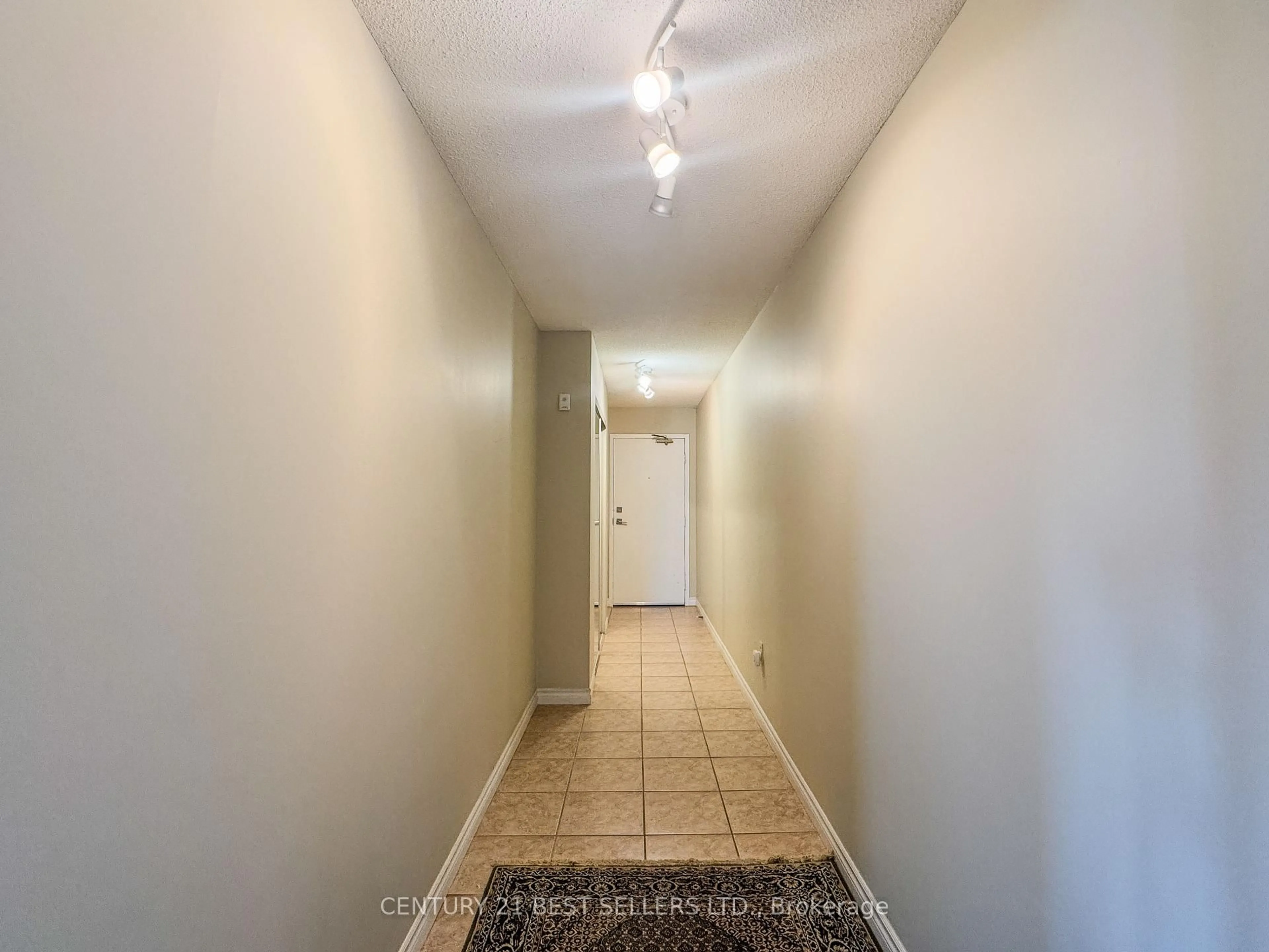 A pic of a room for 3650 Kaneff Cres #1803, Mississauga Ontario L5A 4A1