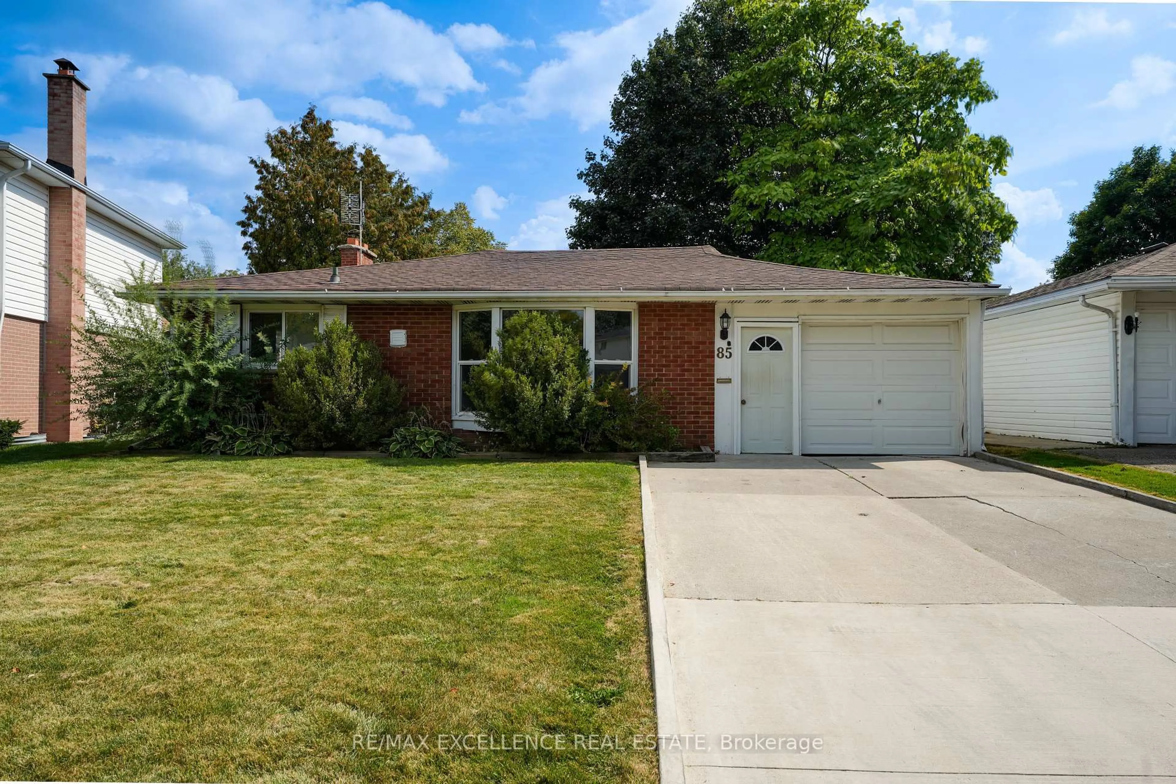 Home with brick exterior material, street for 85 Watson Cres, Brampton Ontario L6W 1E5