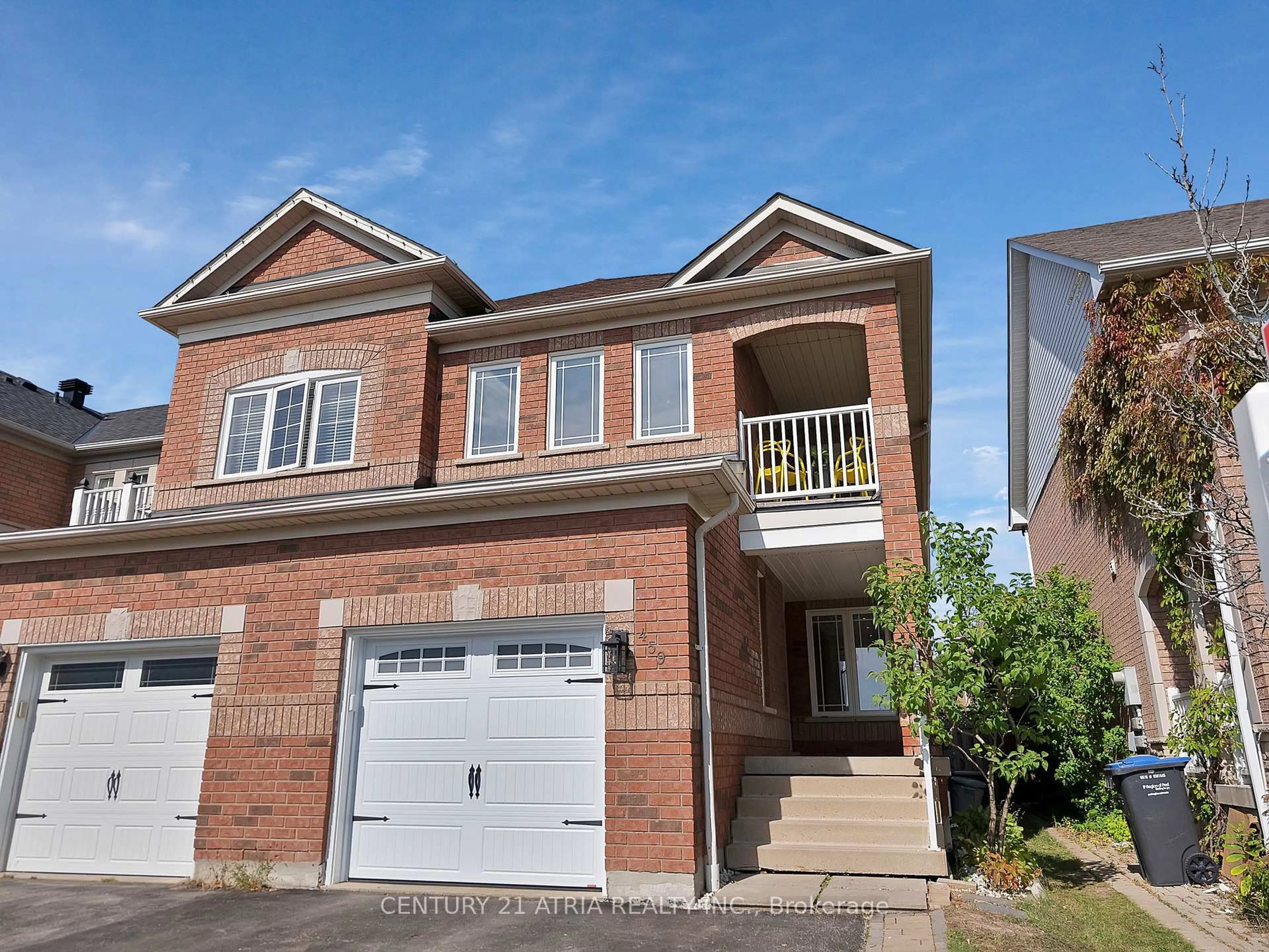 Home with brick exterior material, street for 459 Stonetree Crt, Mississauga Ontario L5B 4H3