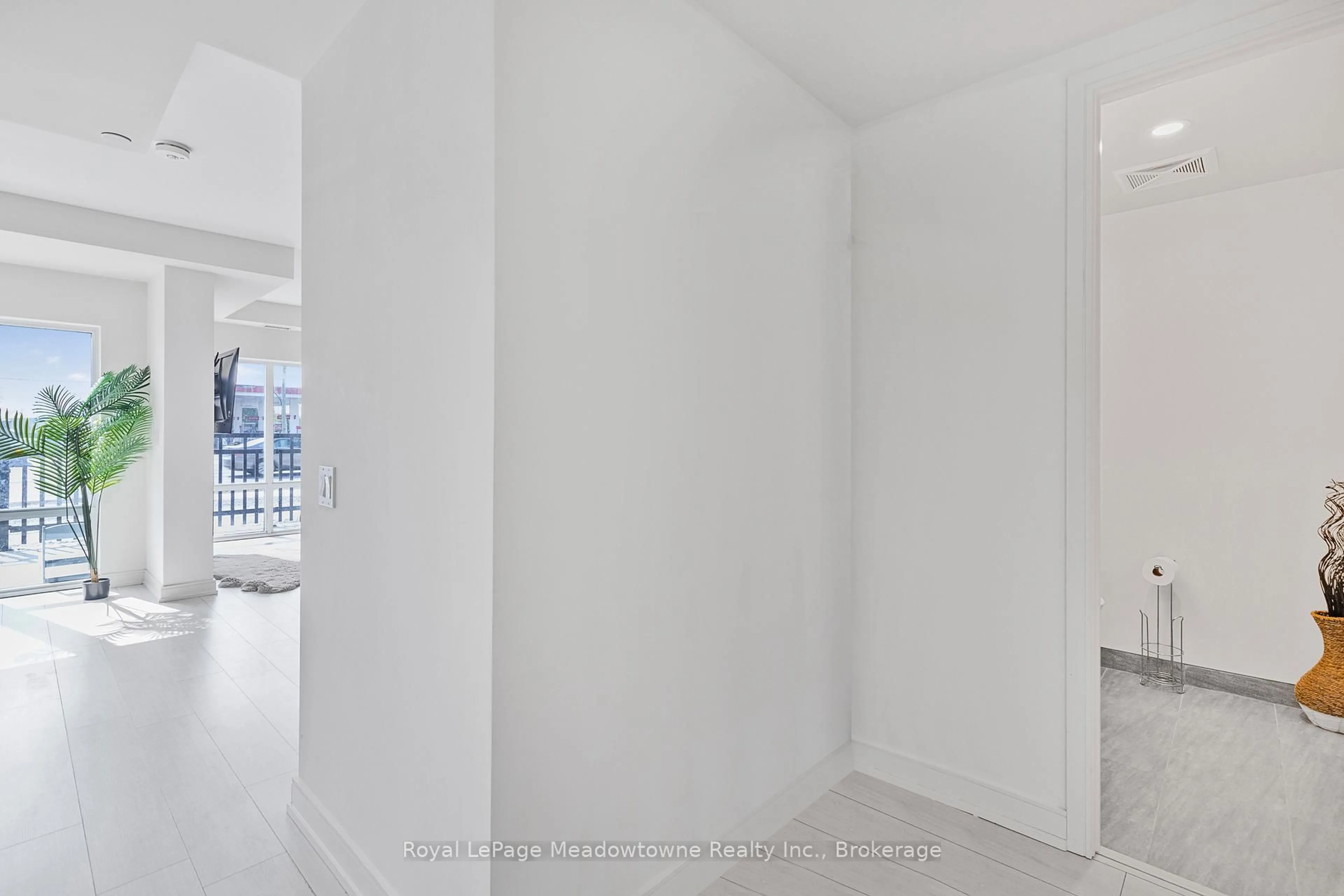 A pic of a room for 8010 Derry Rd, Milton Ontario L9T 2X5